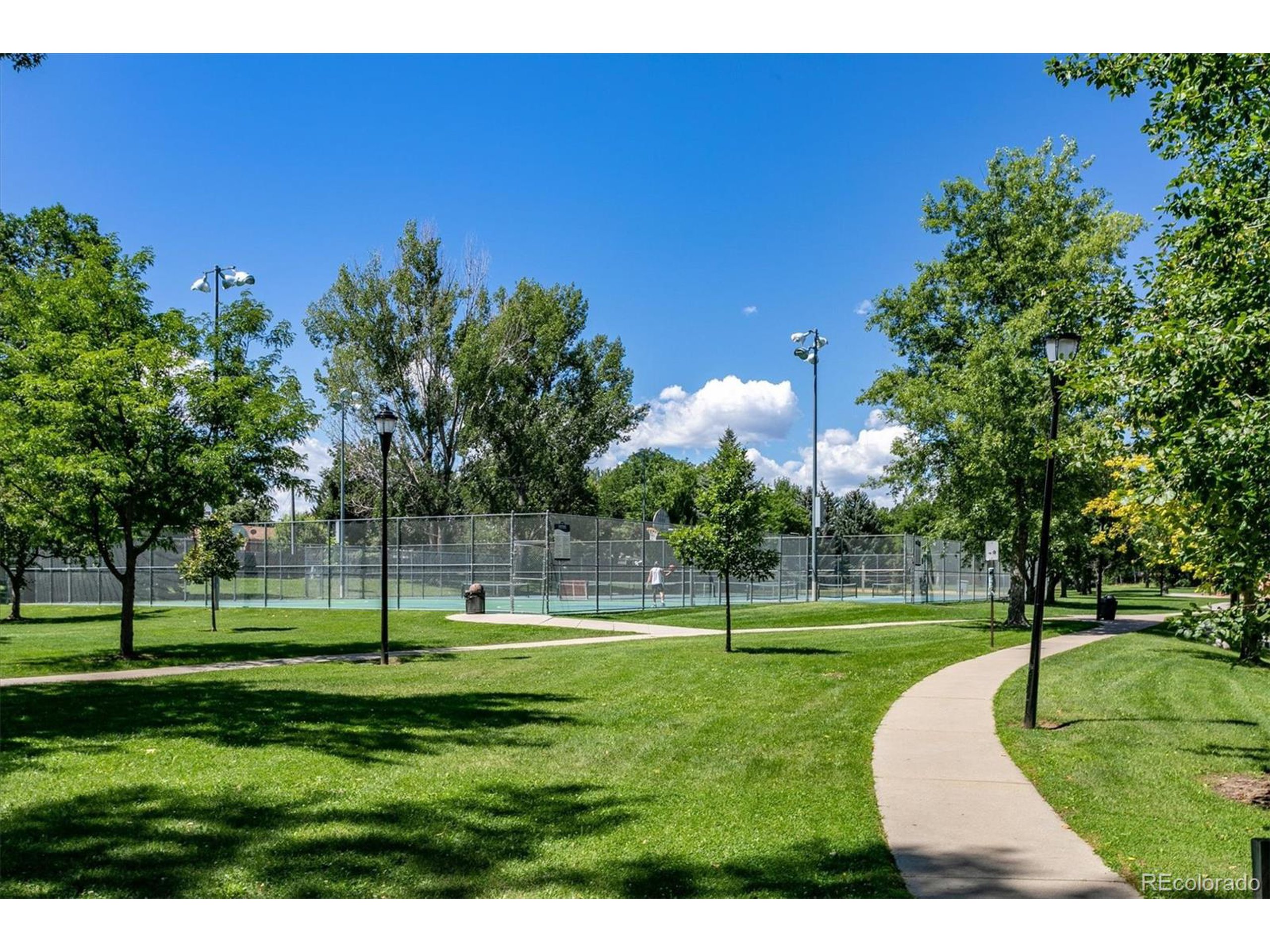 1333 Charles Dr 10