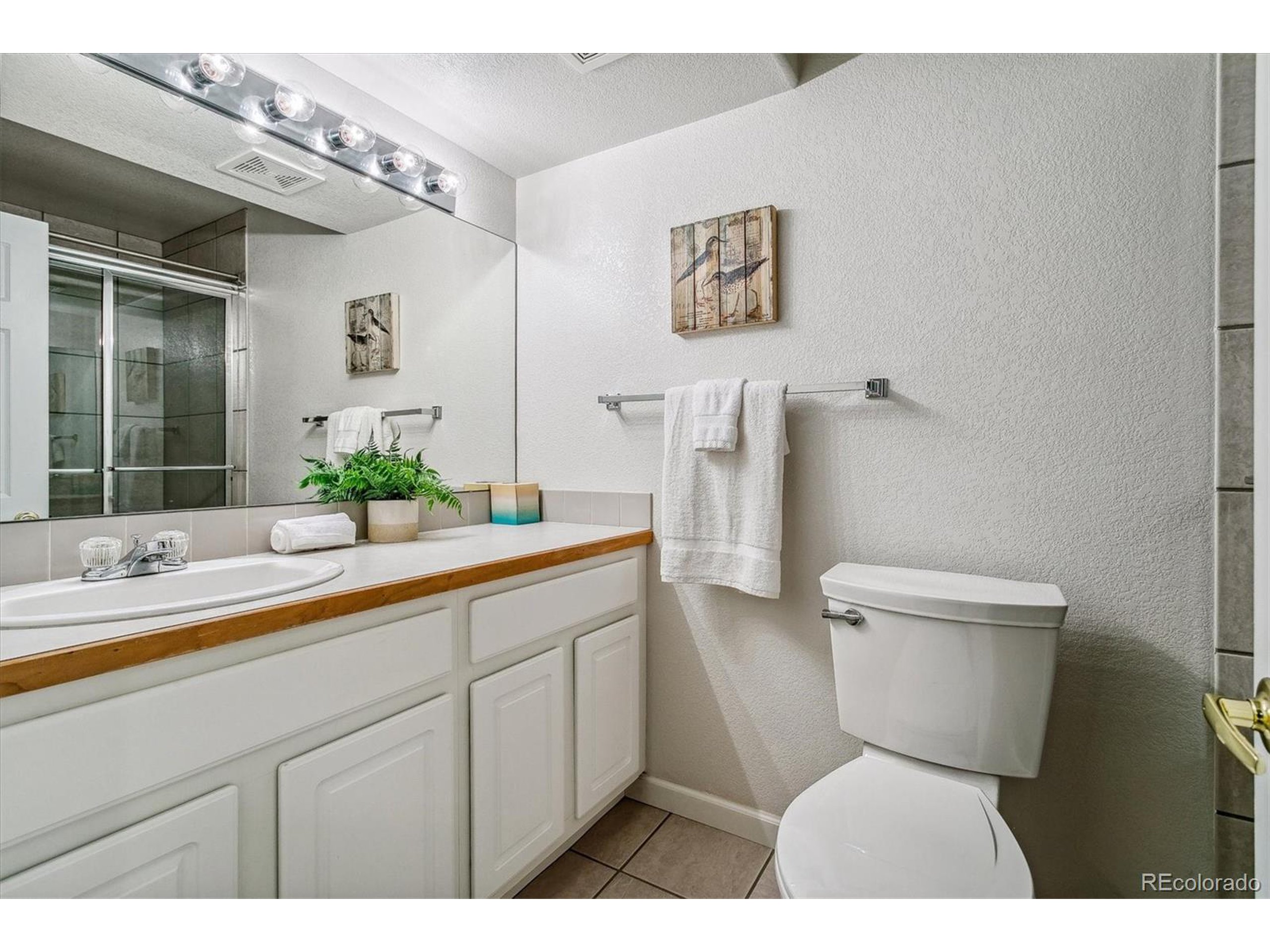 1333 Charles Dr 10