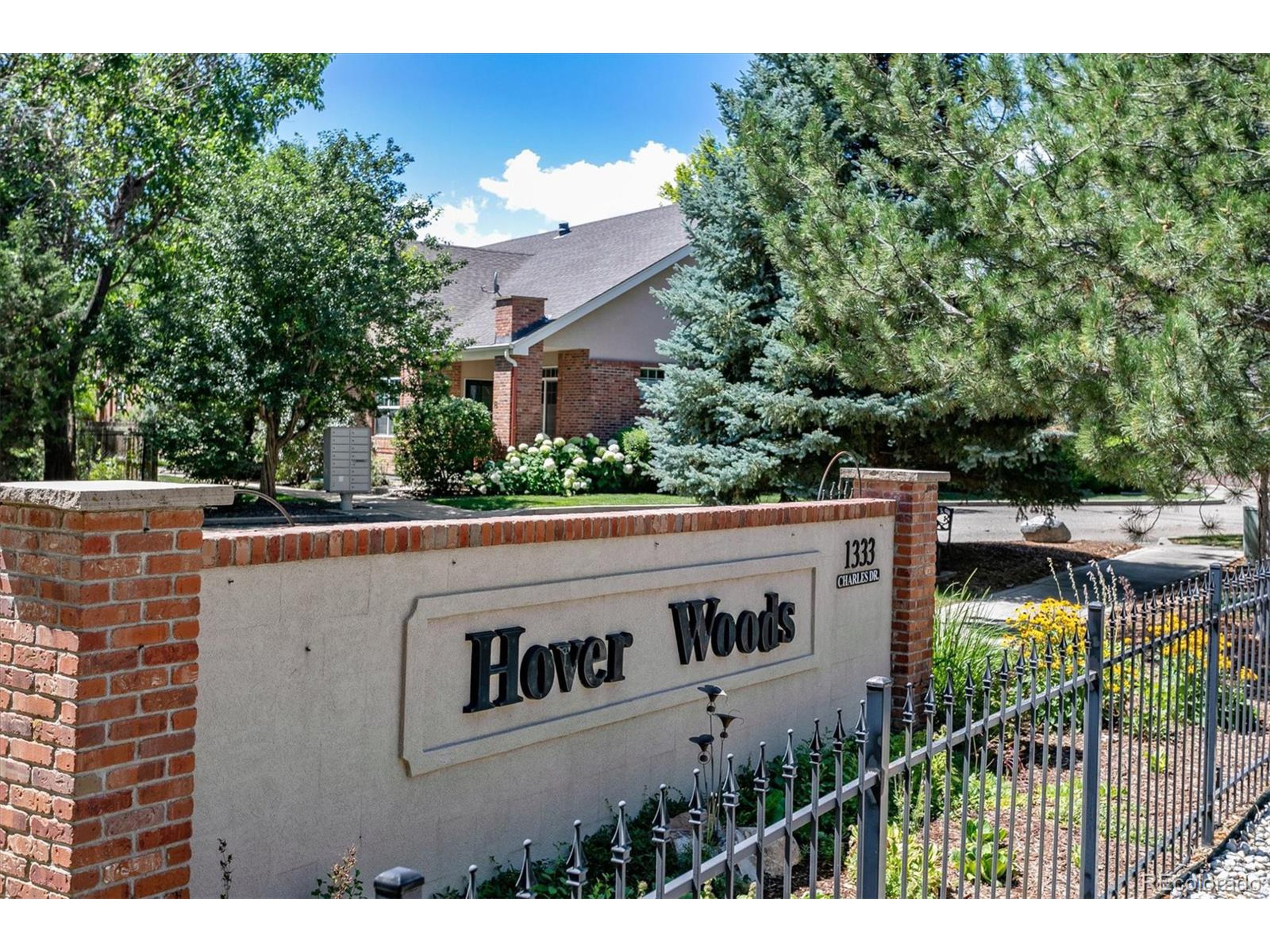 1333 Charles Dr 10