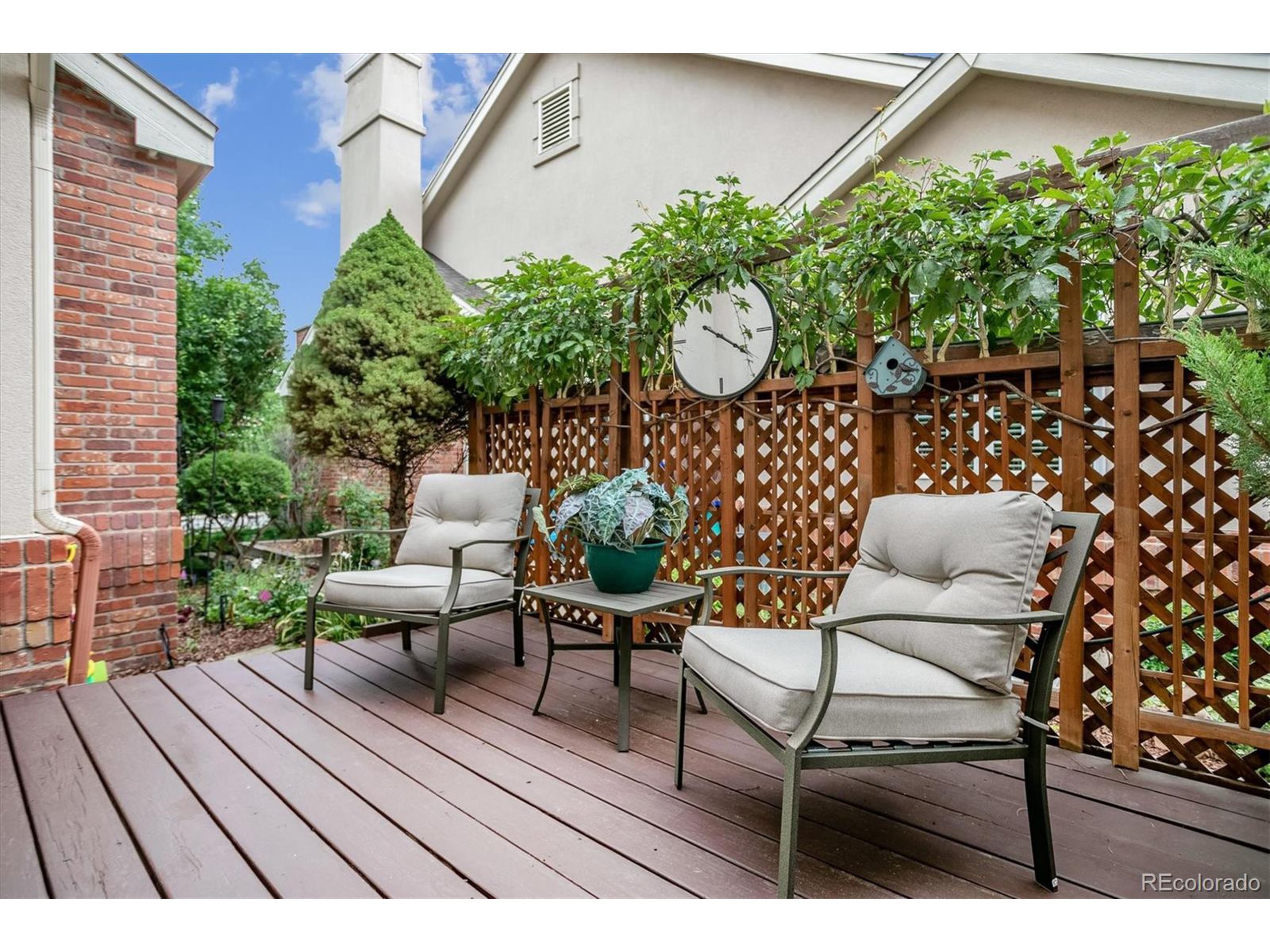 1333 Charles Dr 10