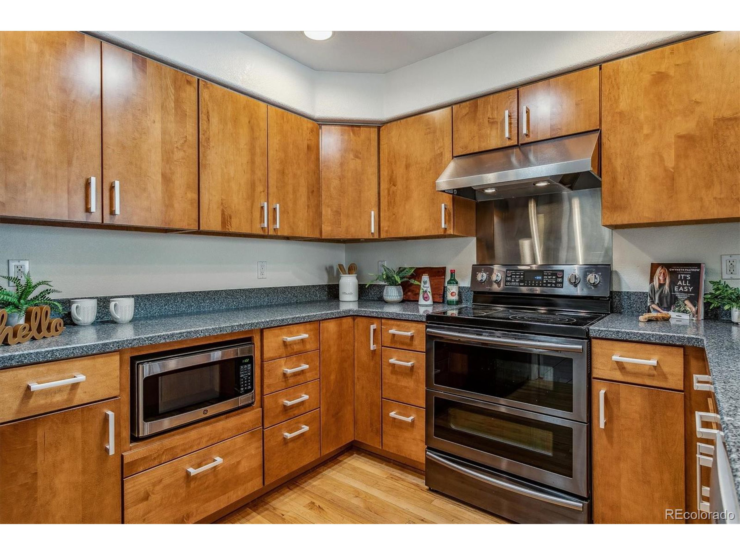 1333 Charles Dr 10