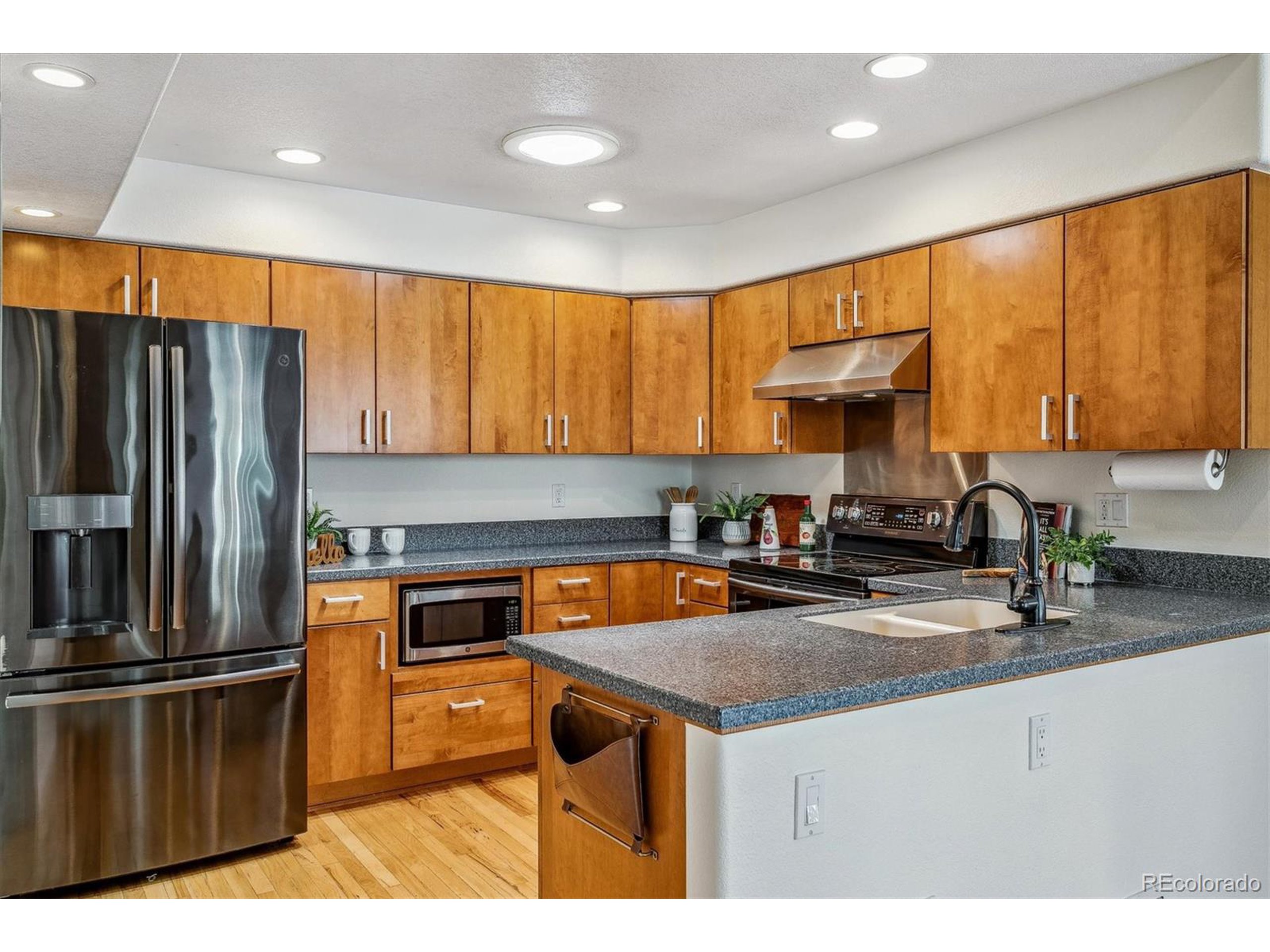 1333 Charles Dr 10