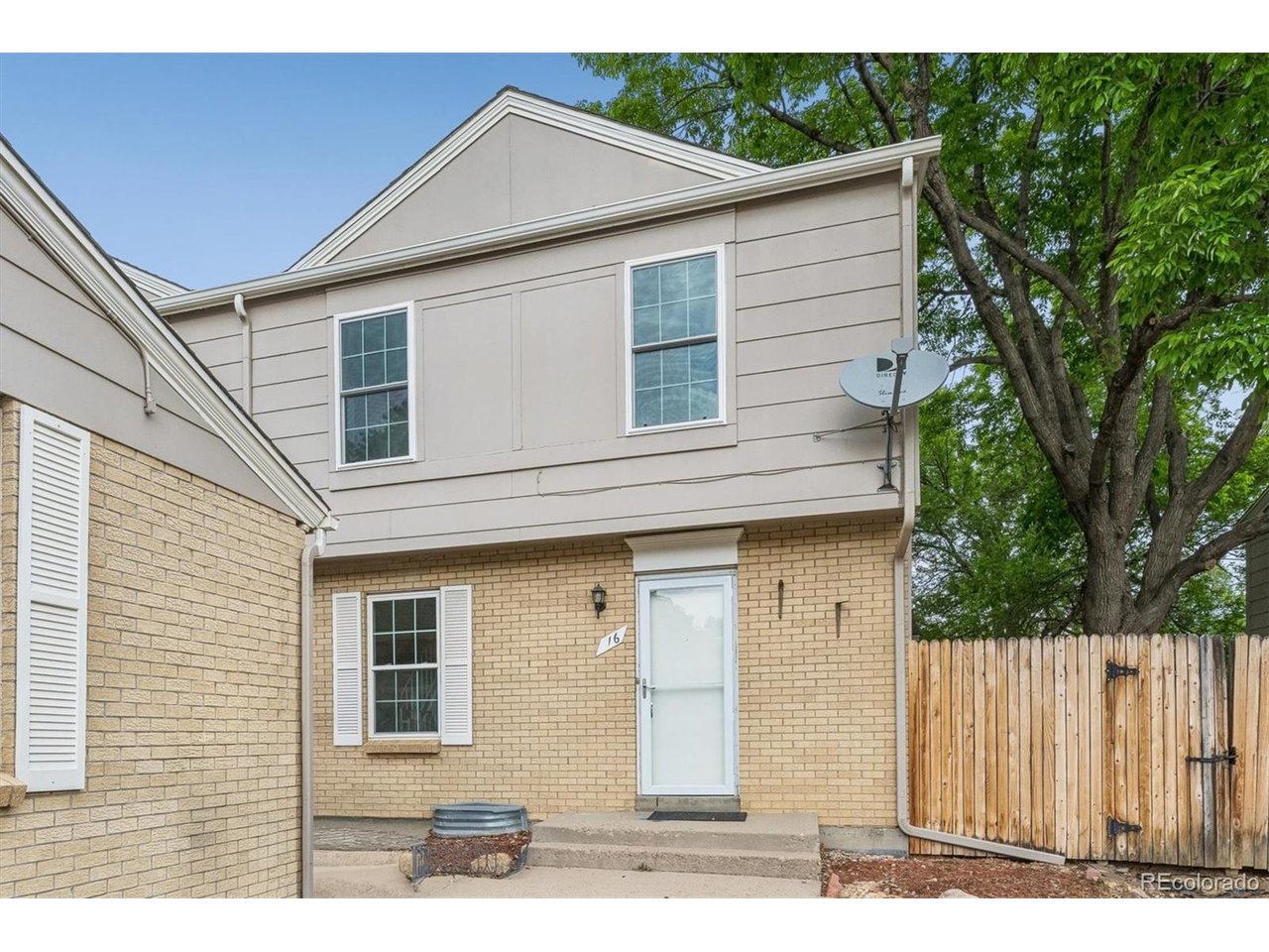 16 Amesbury St
