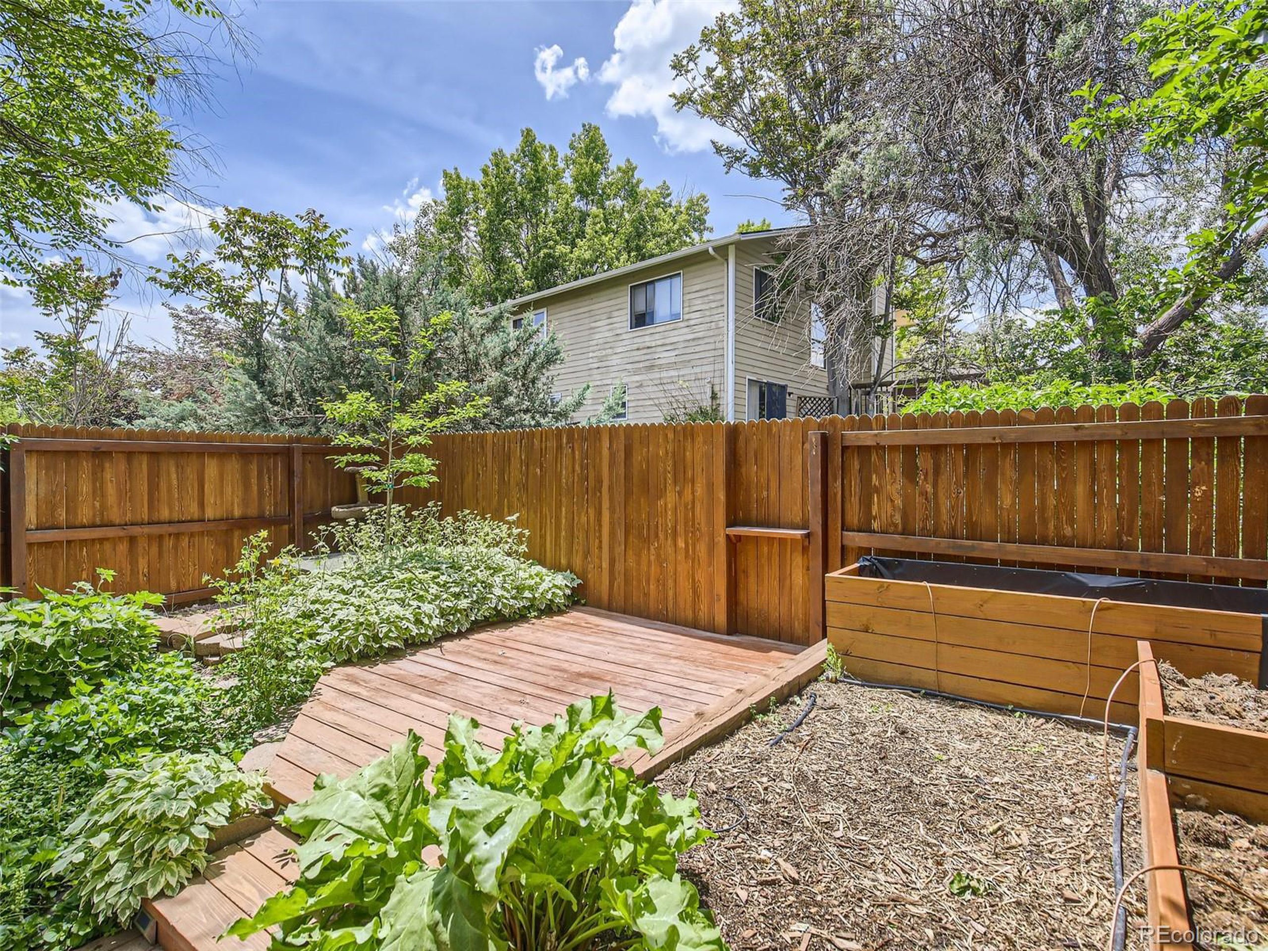 332 S Carr Ave