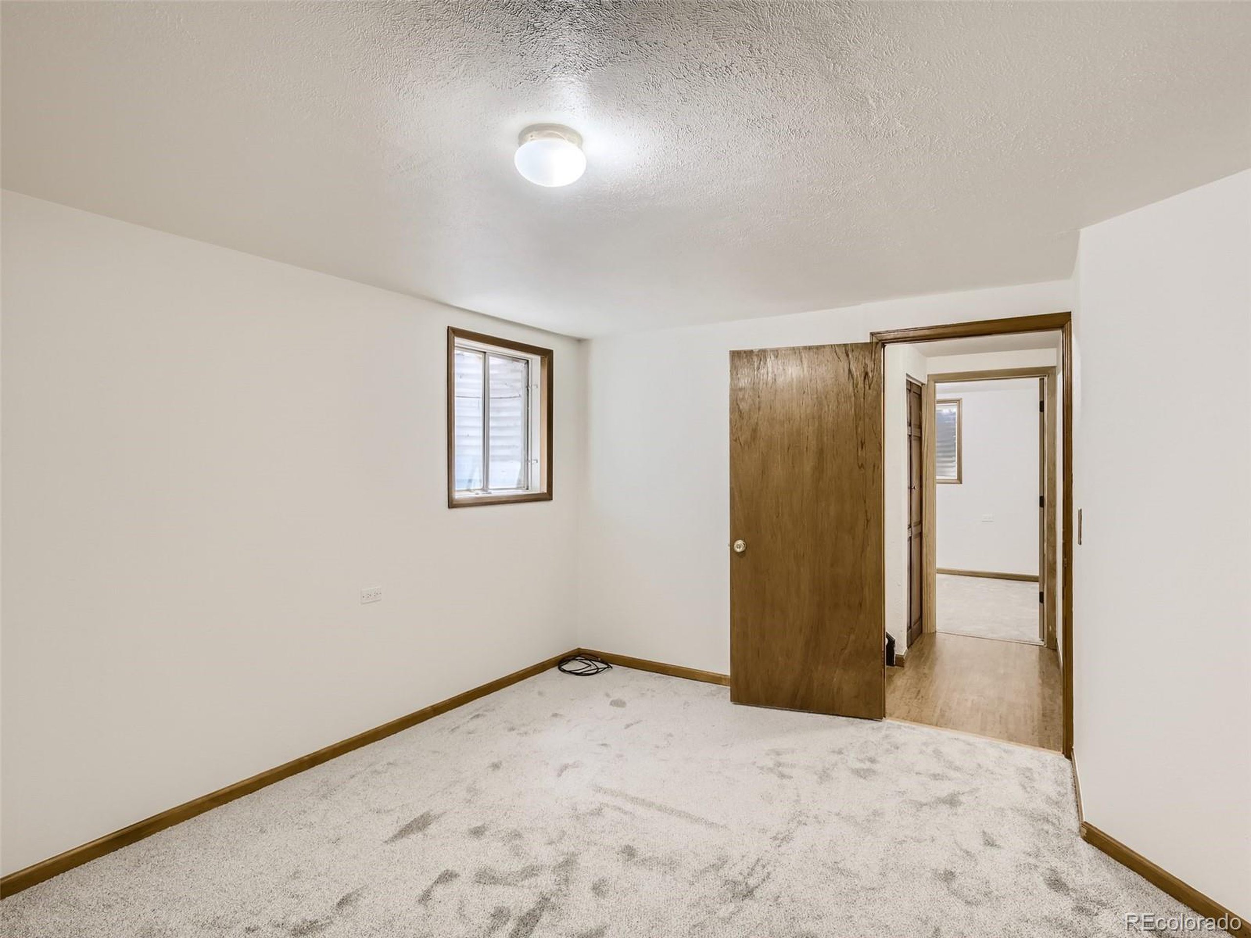 332 S Carr Ave