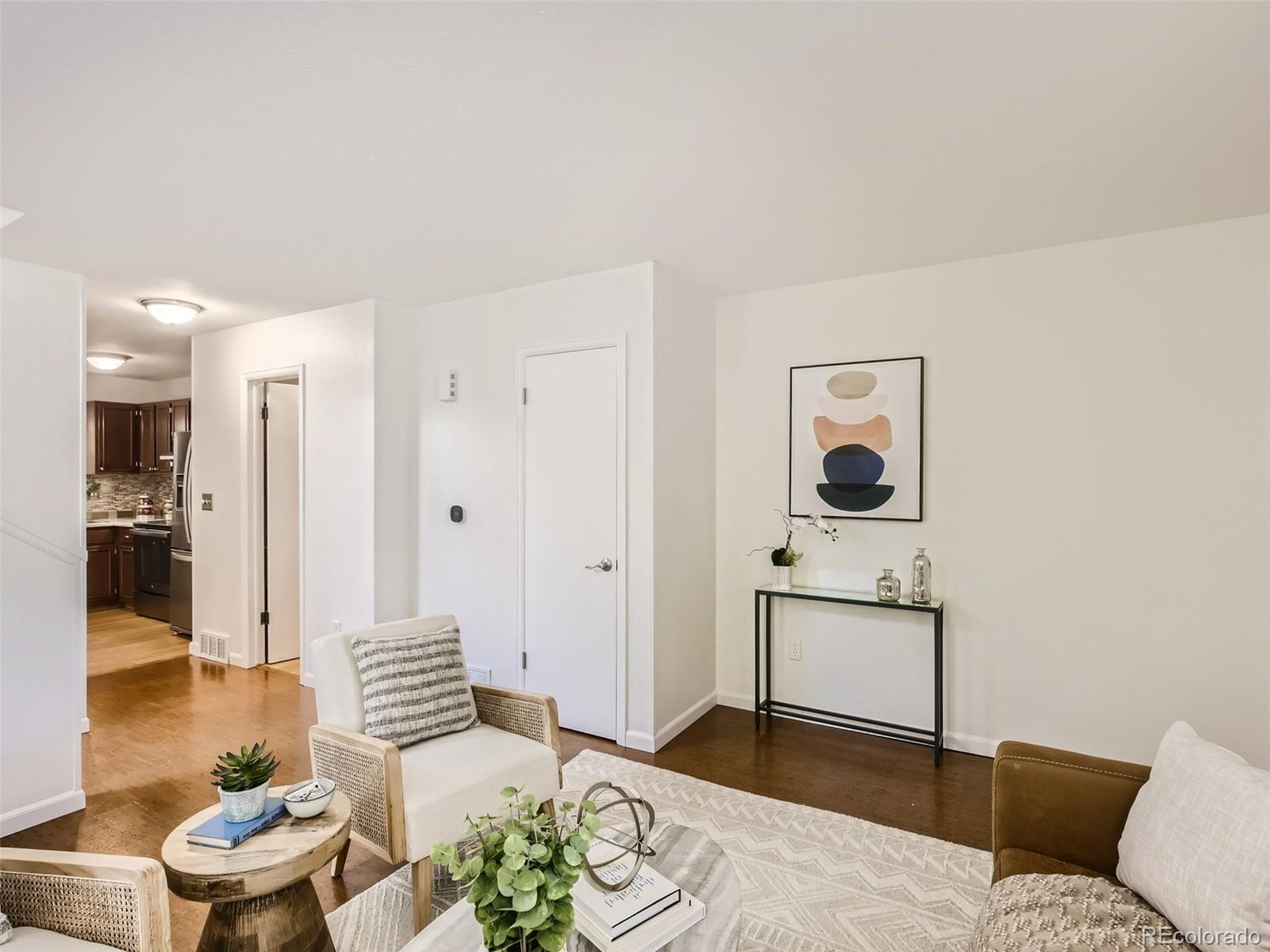 332 S Carr Ave