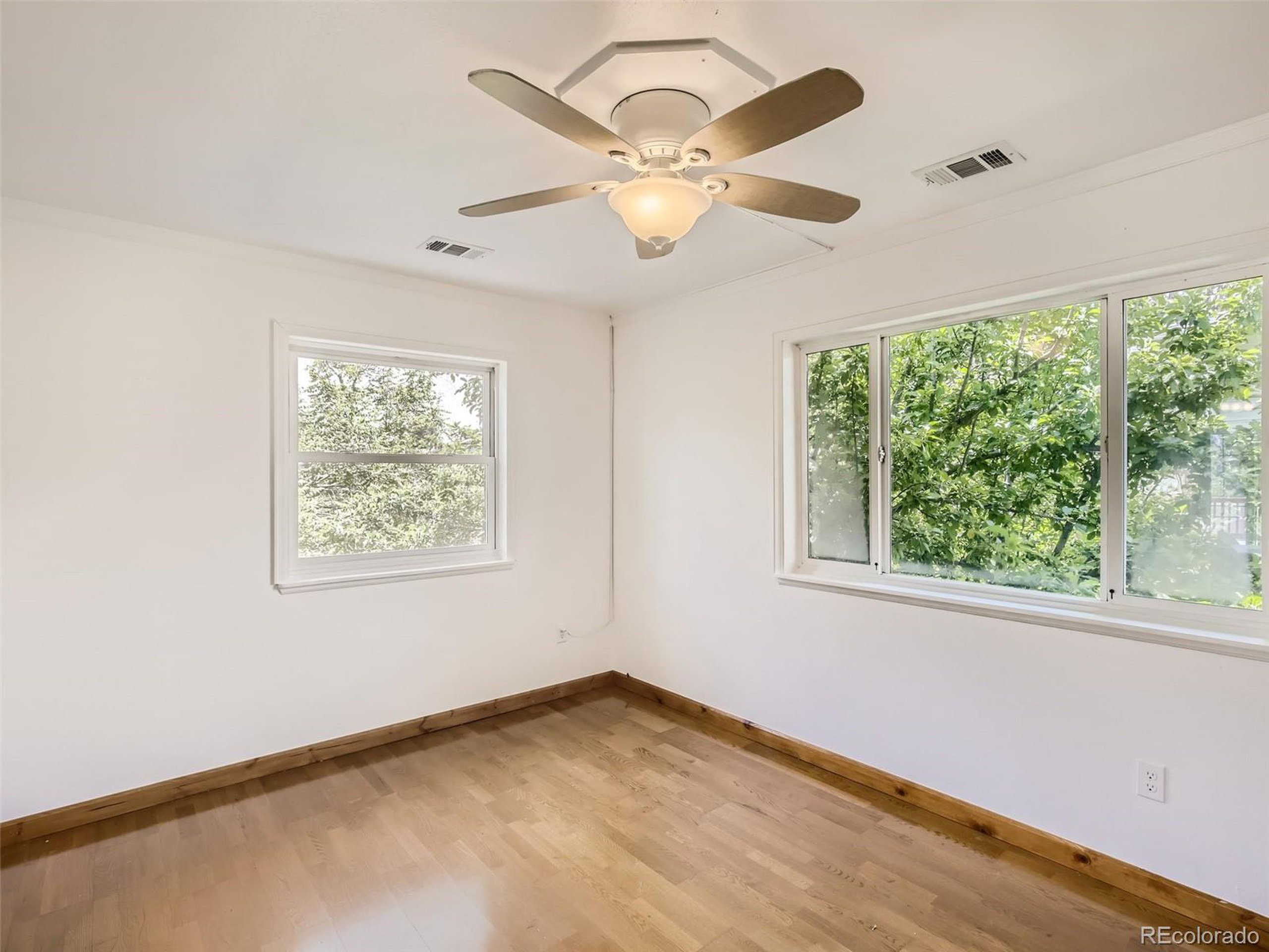 332 S Carr Ave