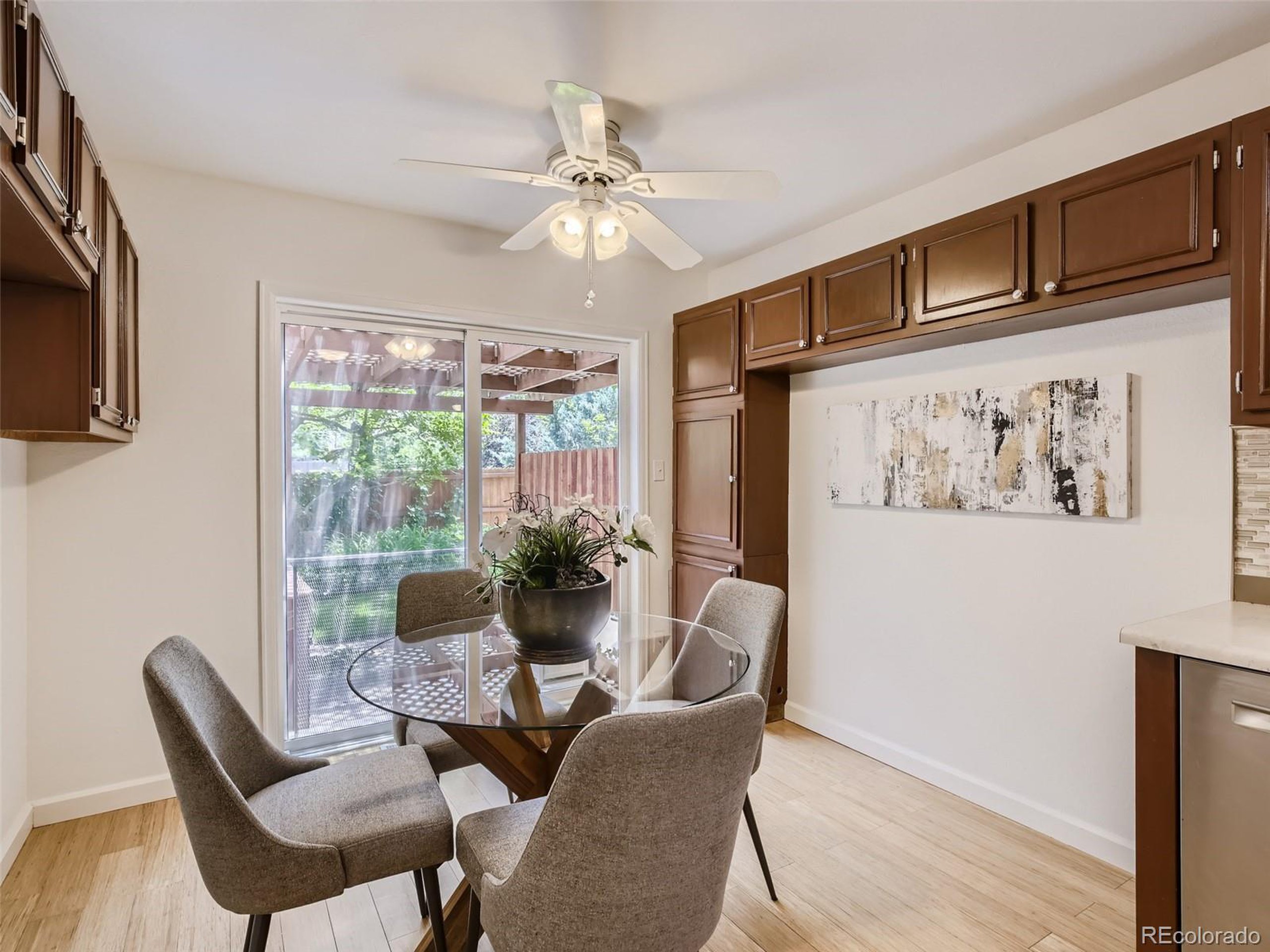 332 S Carr Ave