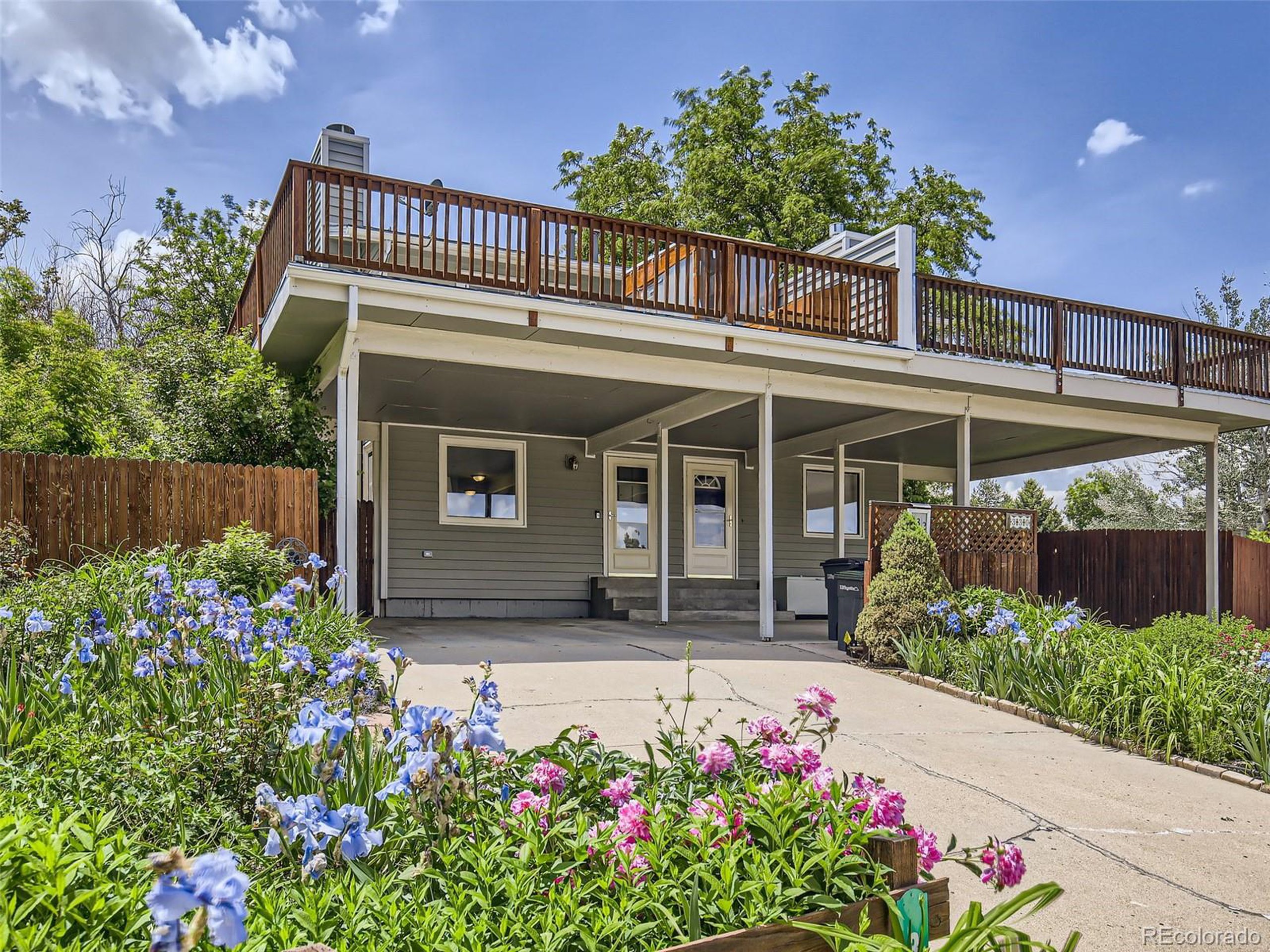332 S Carr Ave