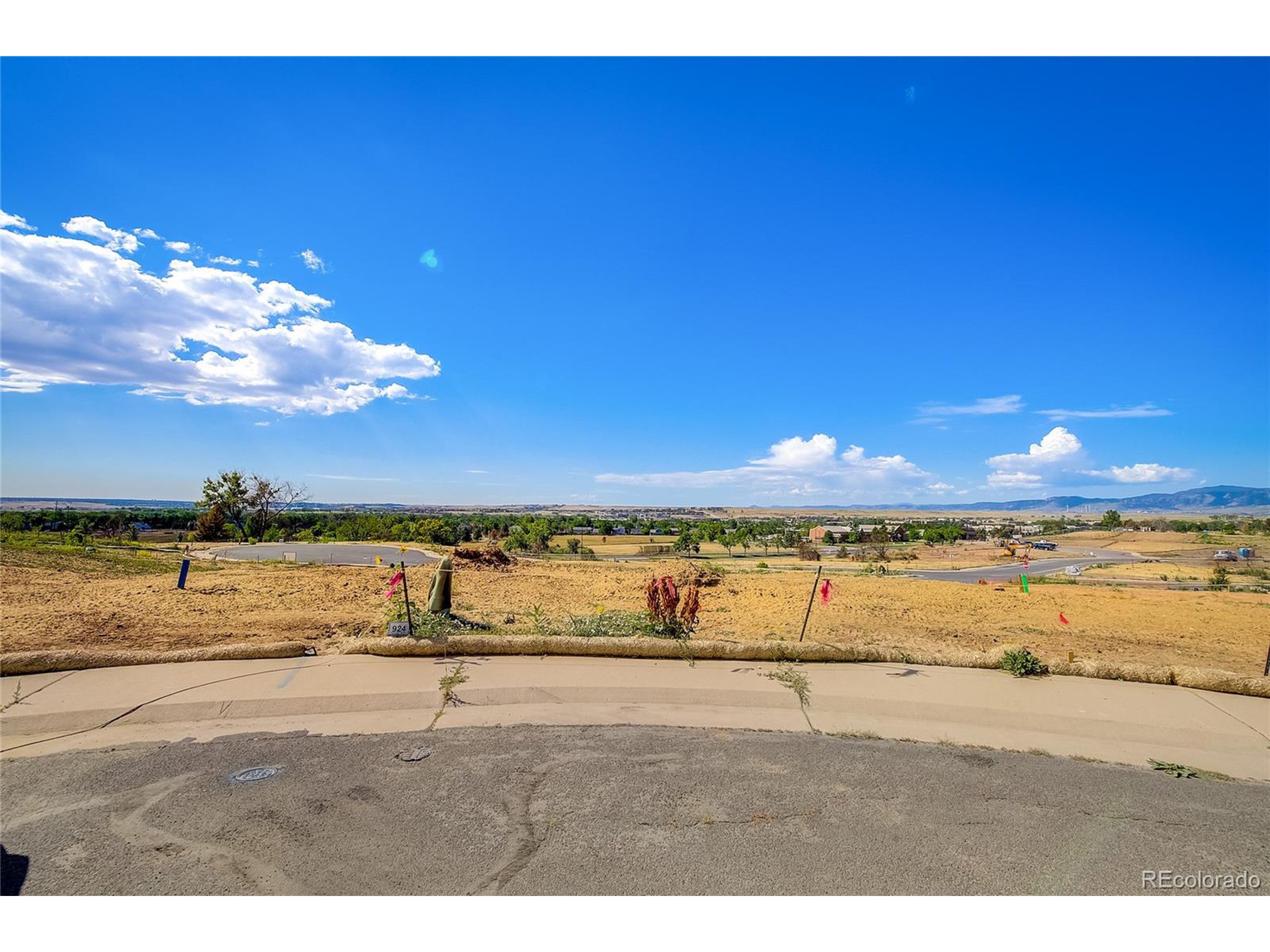 924 Arapahoe Ct
