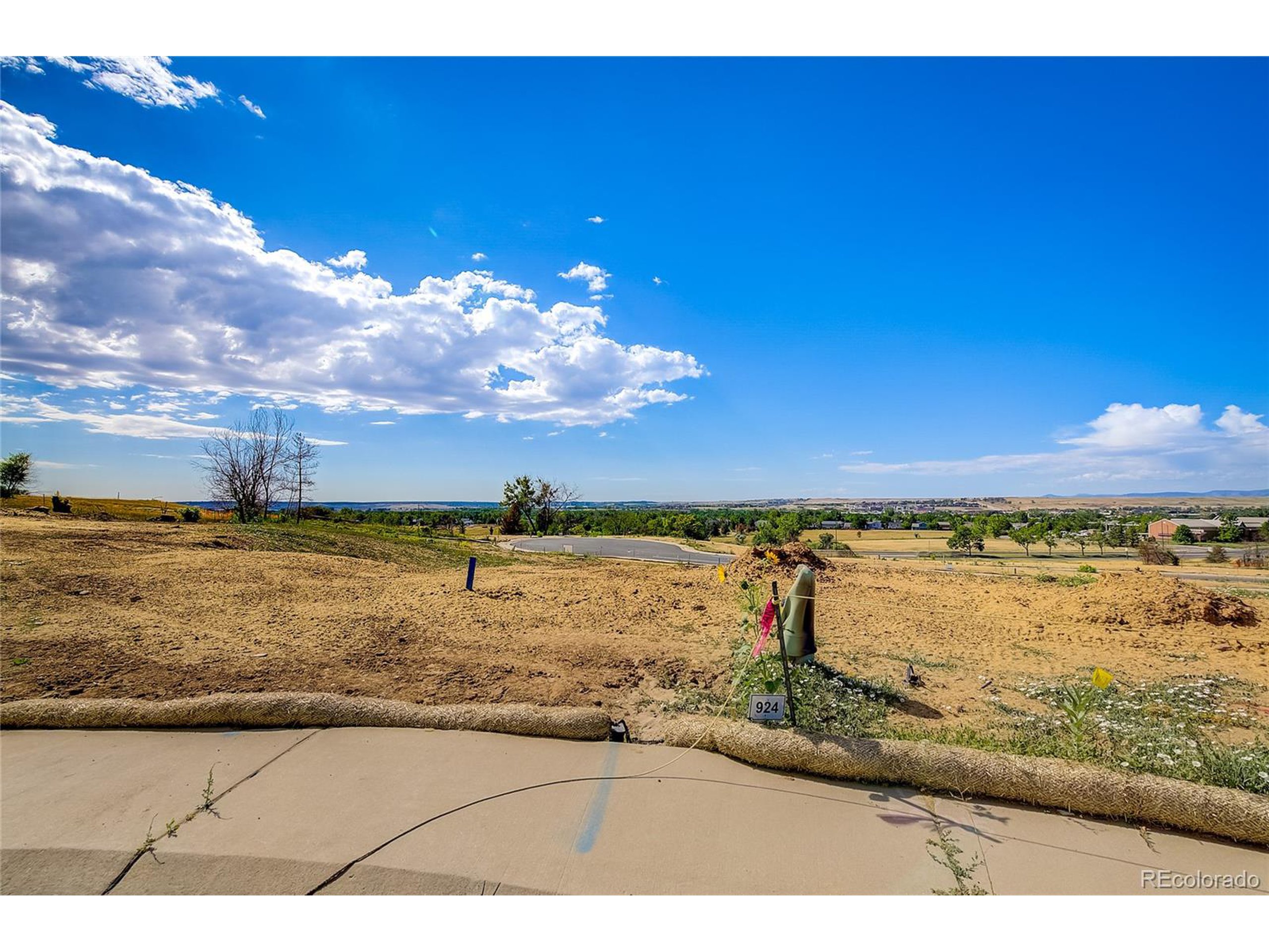 924 Arapahoe Ct