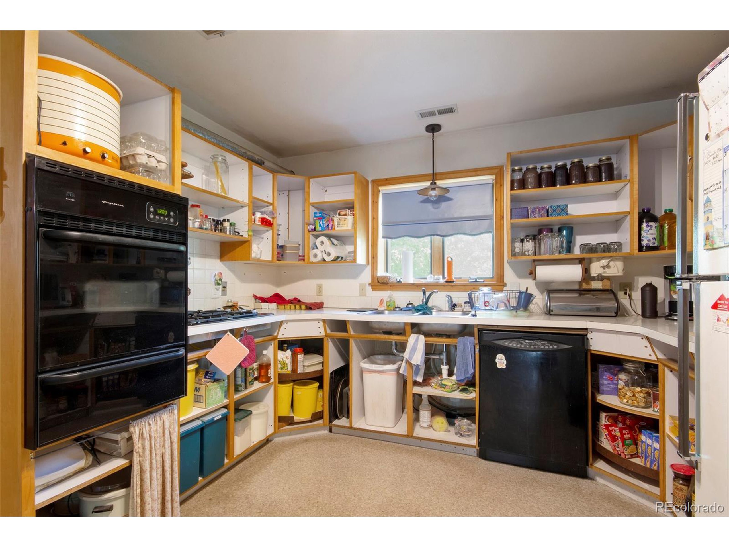 953 Apple Valley Rd