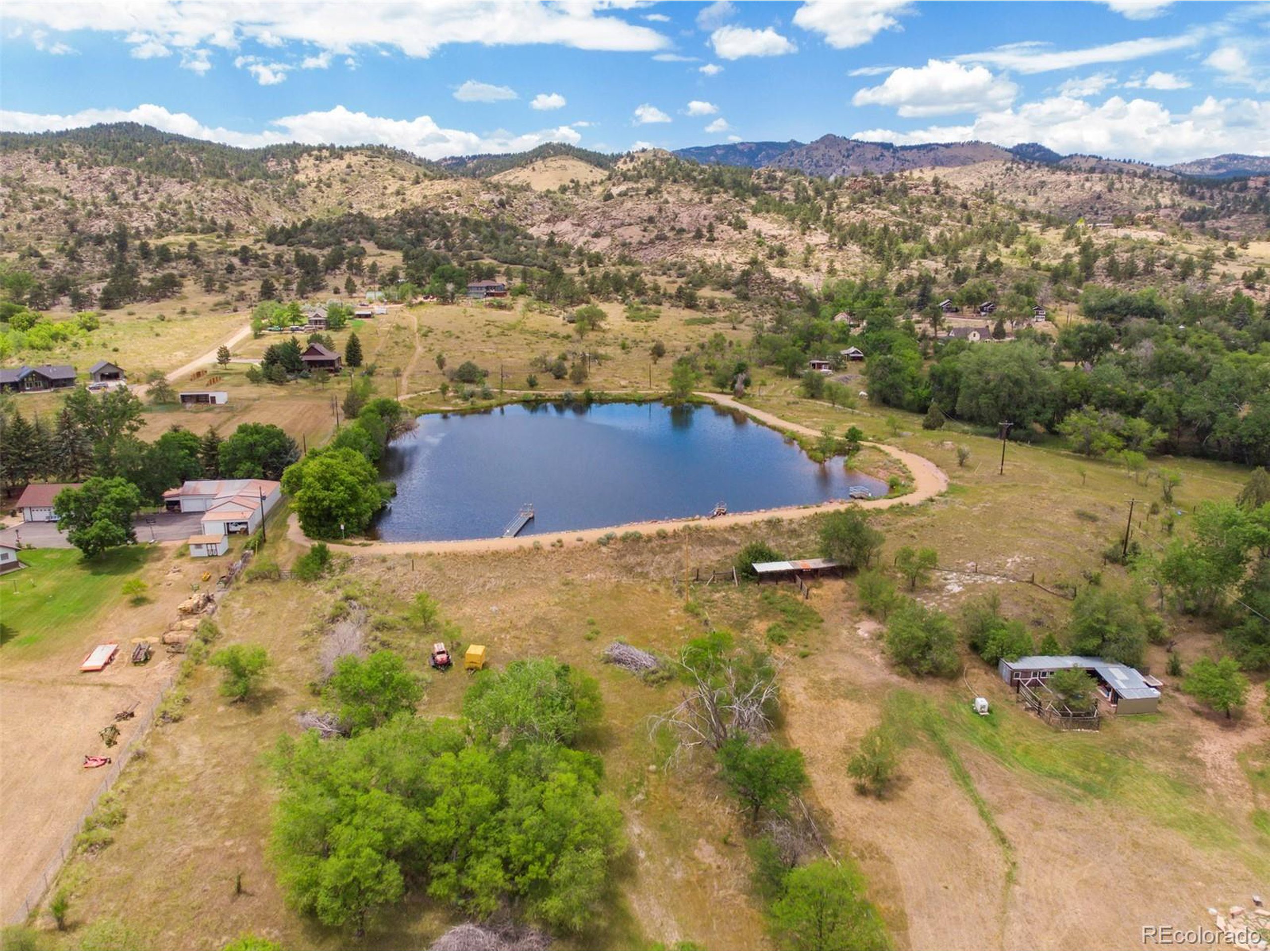 953 Apple Valley Rd