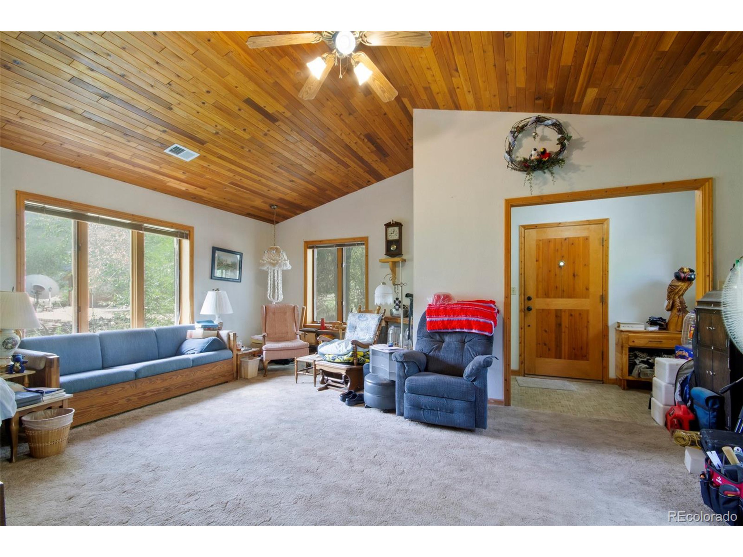 953 Apple Valley Rd