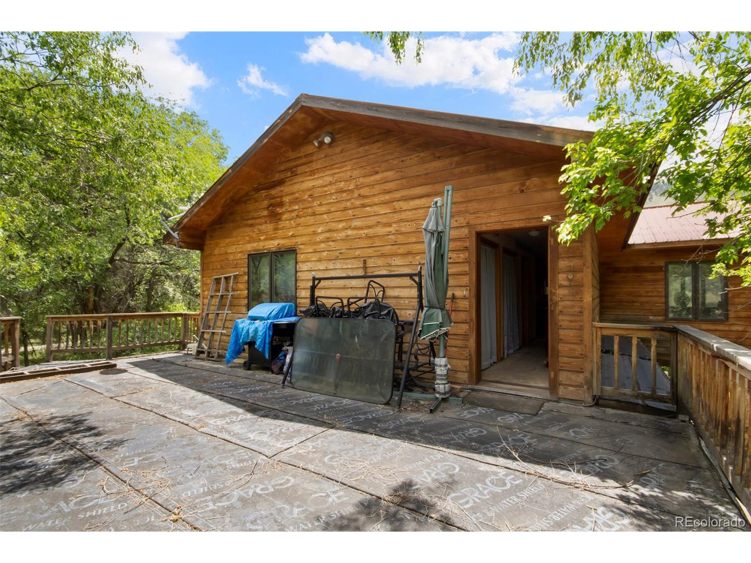 953 Apple Valley Rd