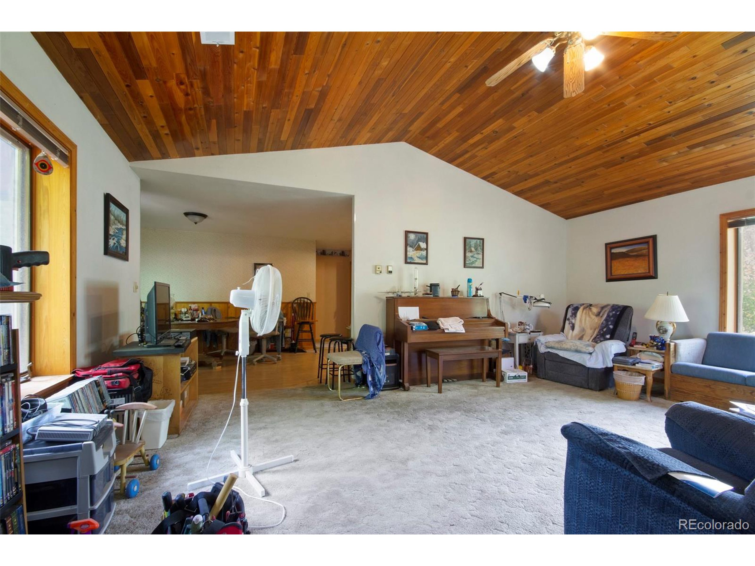 953 Apple Valley Rd