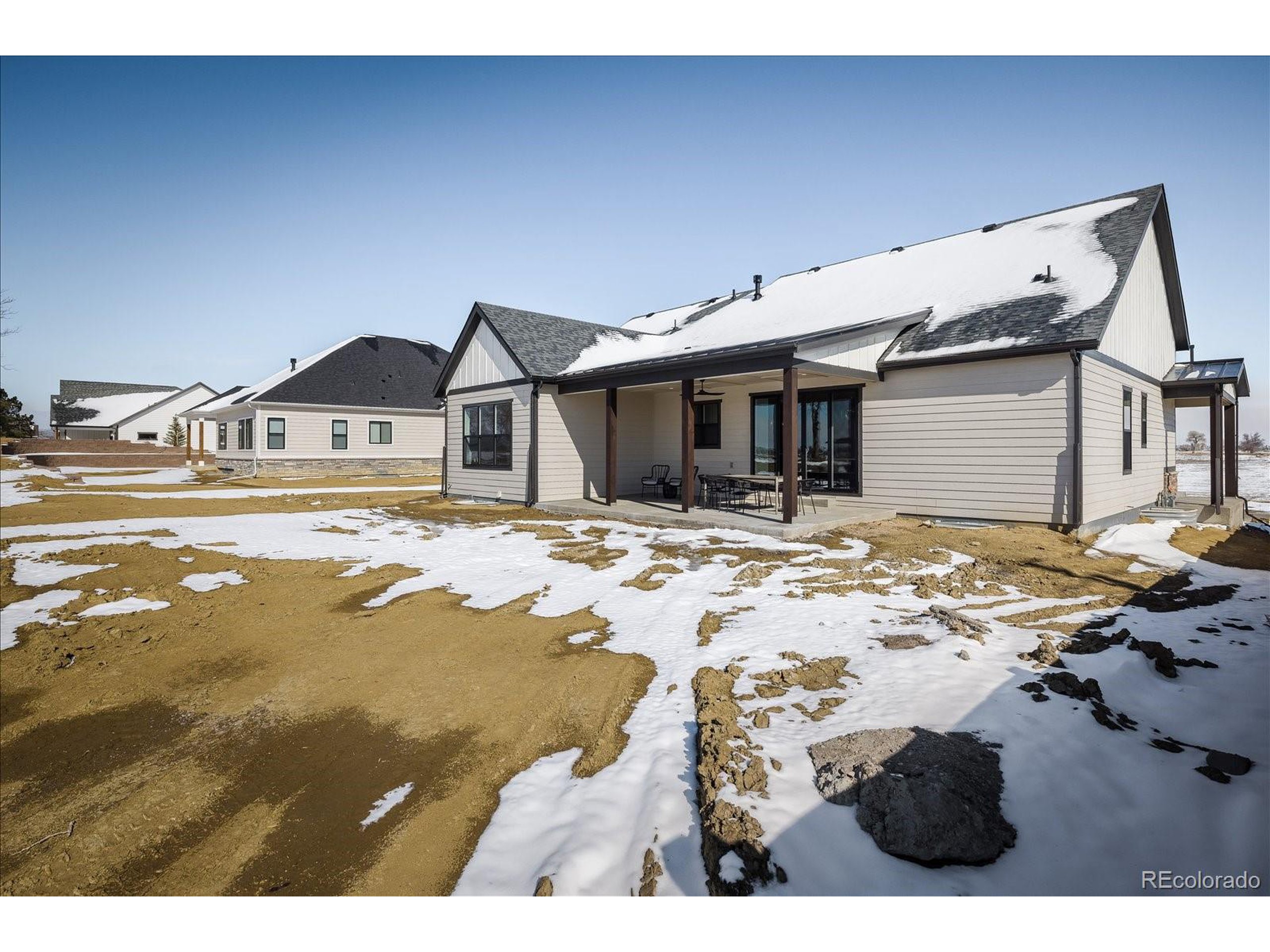 1215 Art Dr