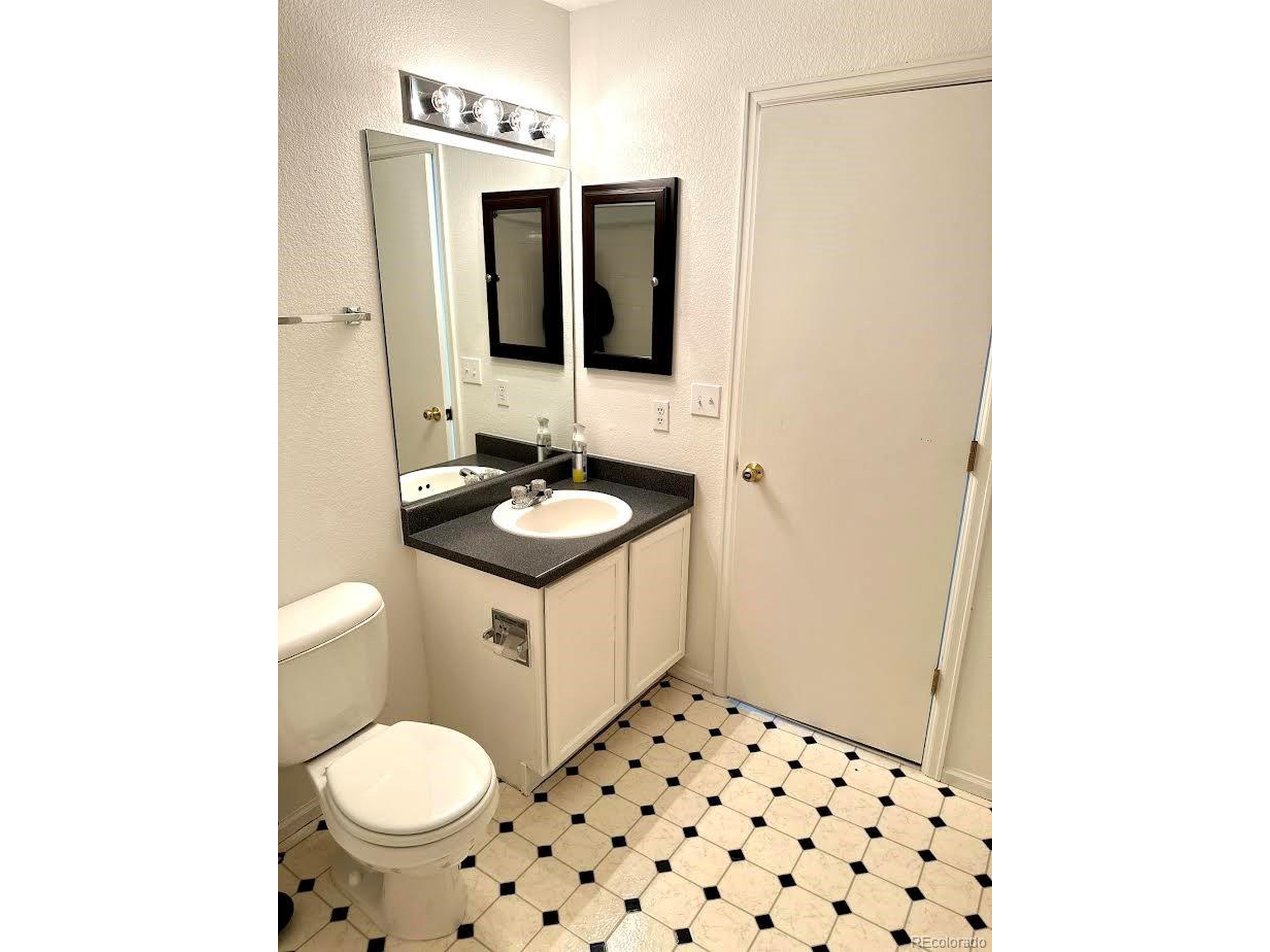 1329 Red Mountain Dr