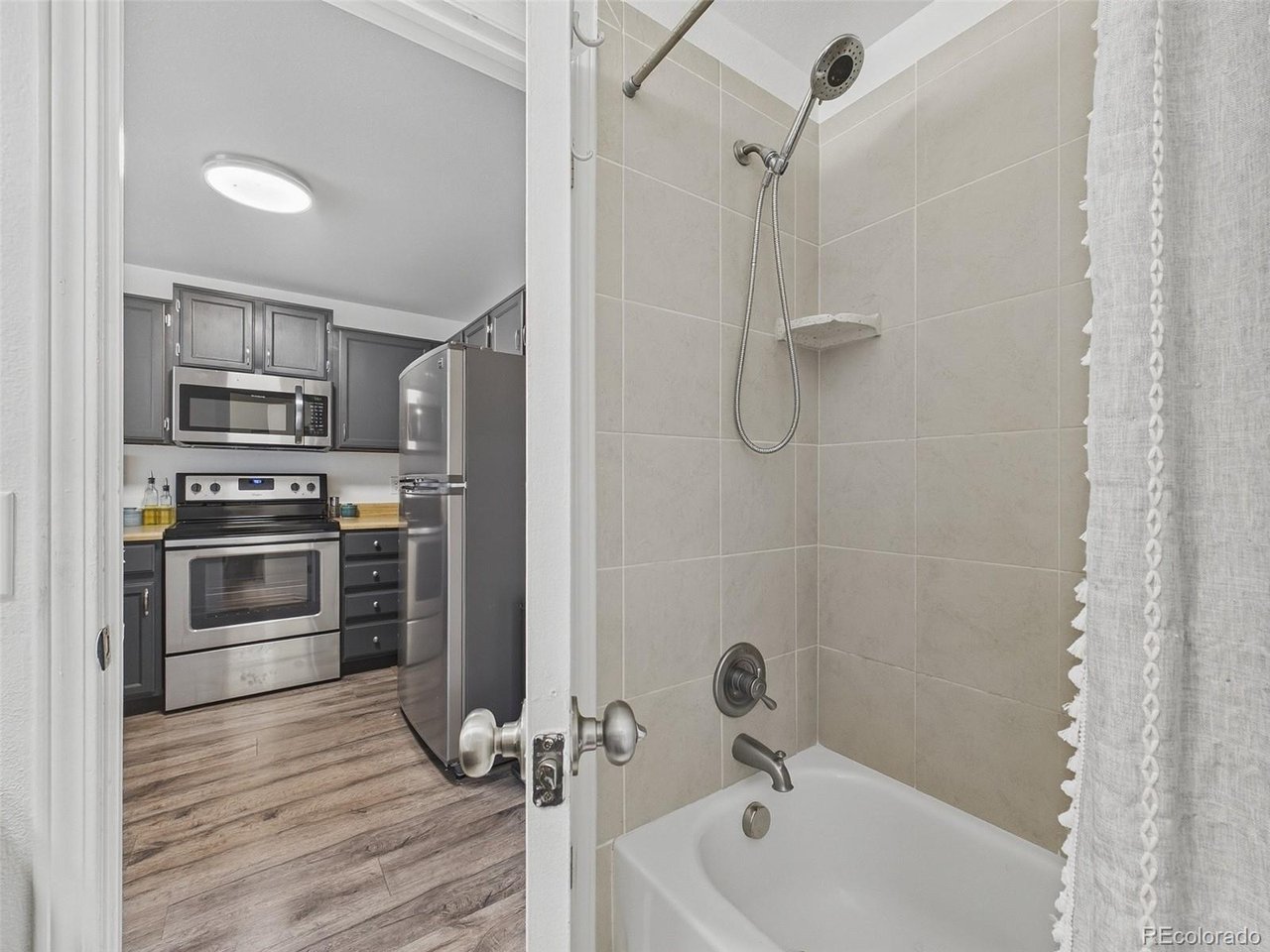 3062 W 107th Pl F