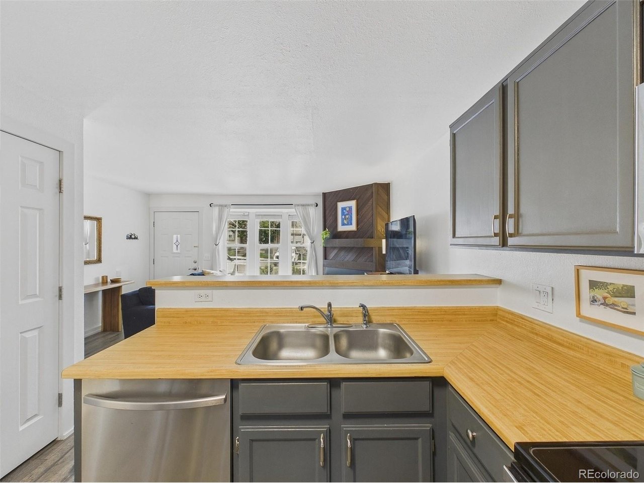 3062 W 107th Pl F