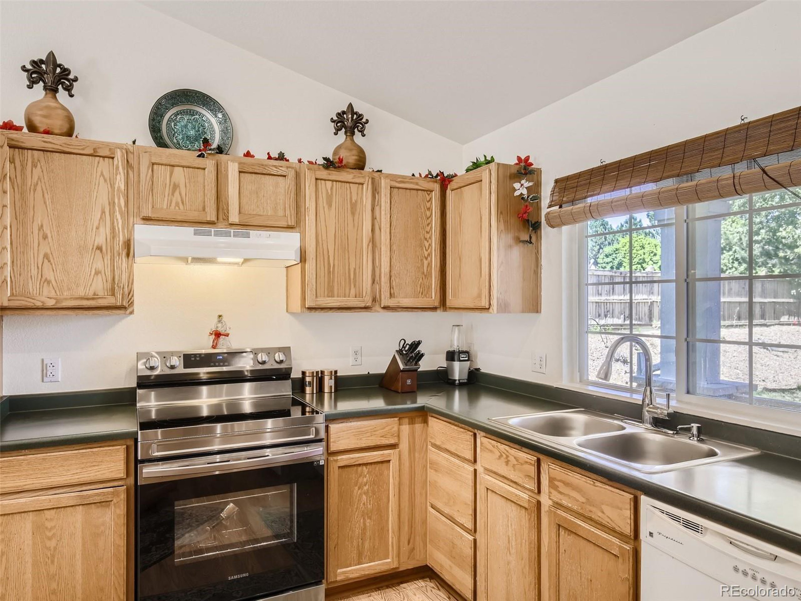 1980 Hamron Ct