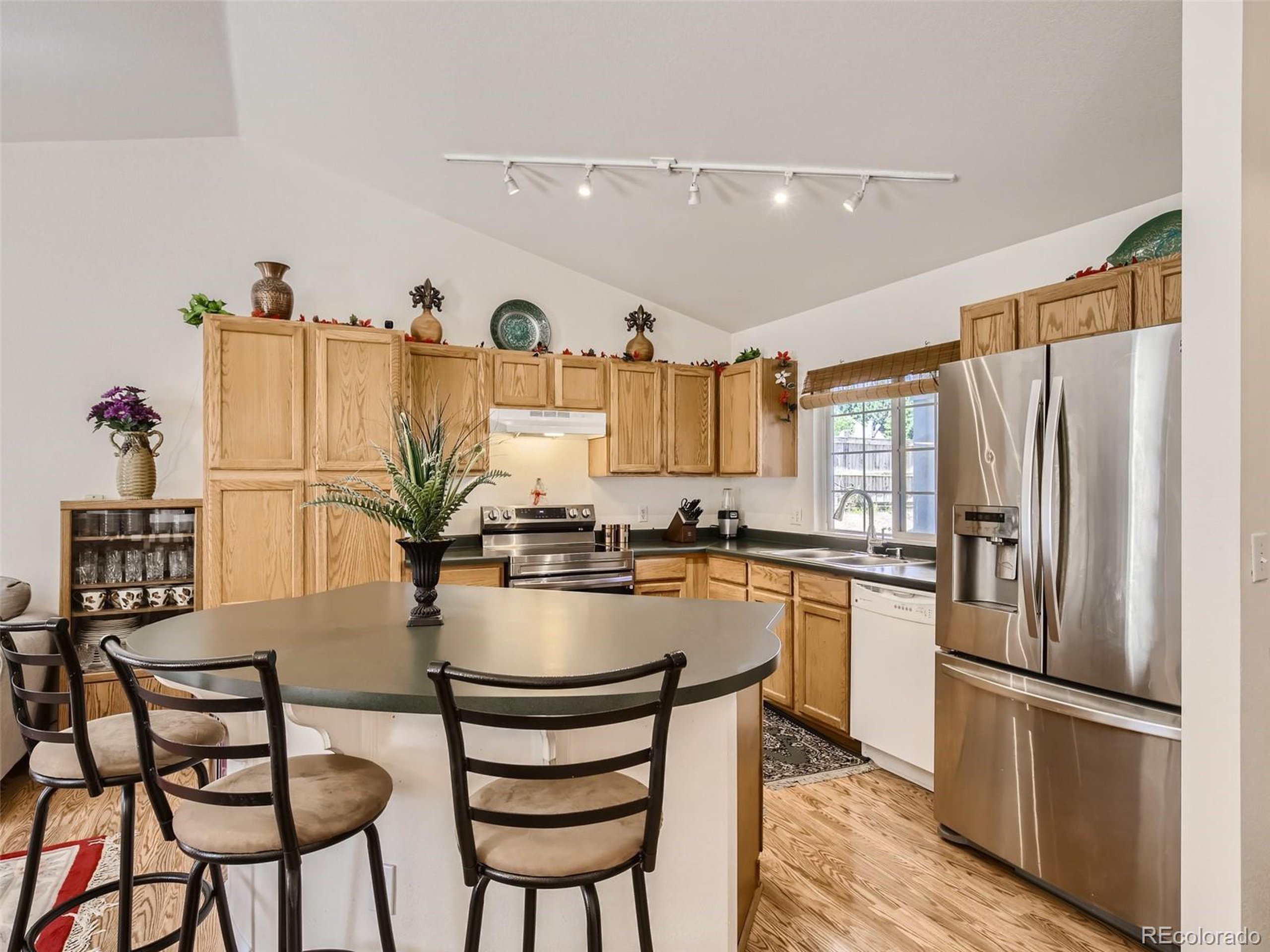 1980 Hamron Ct