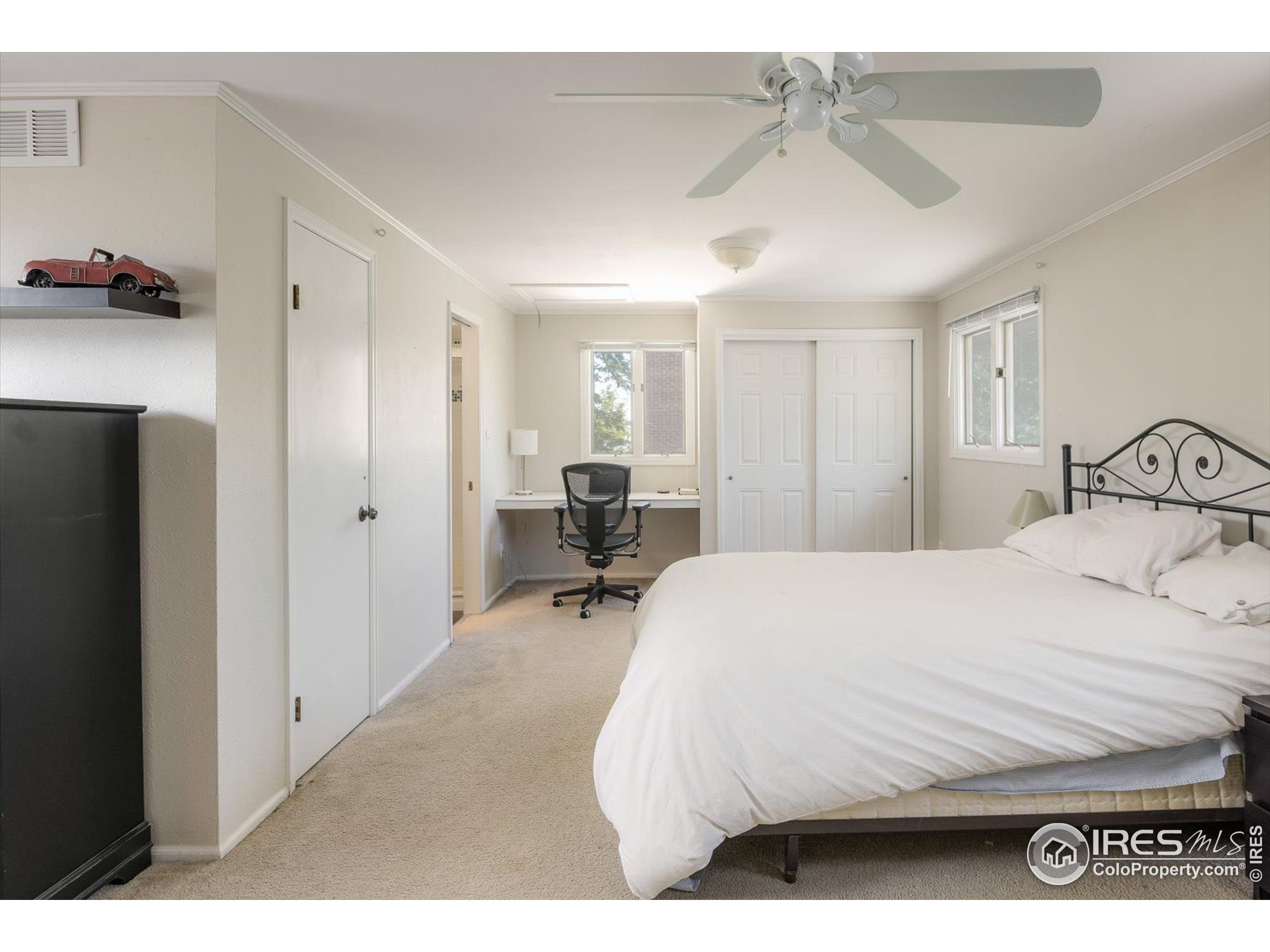 3513 Lakeview Cir