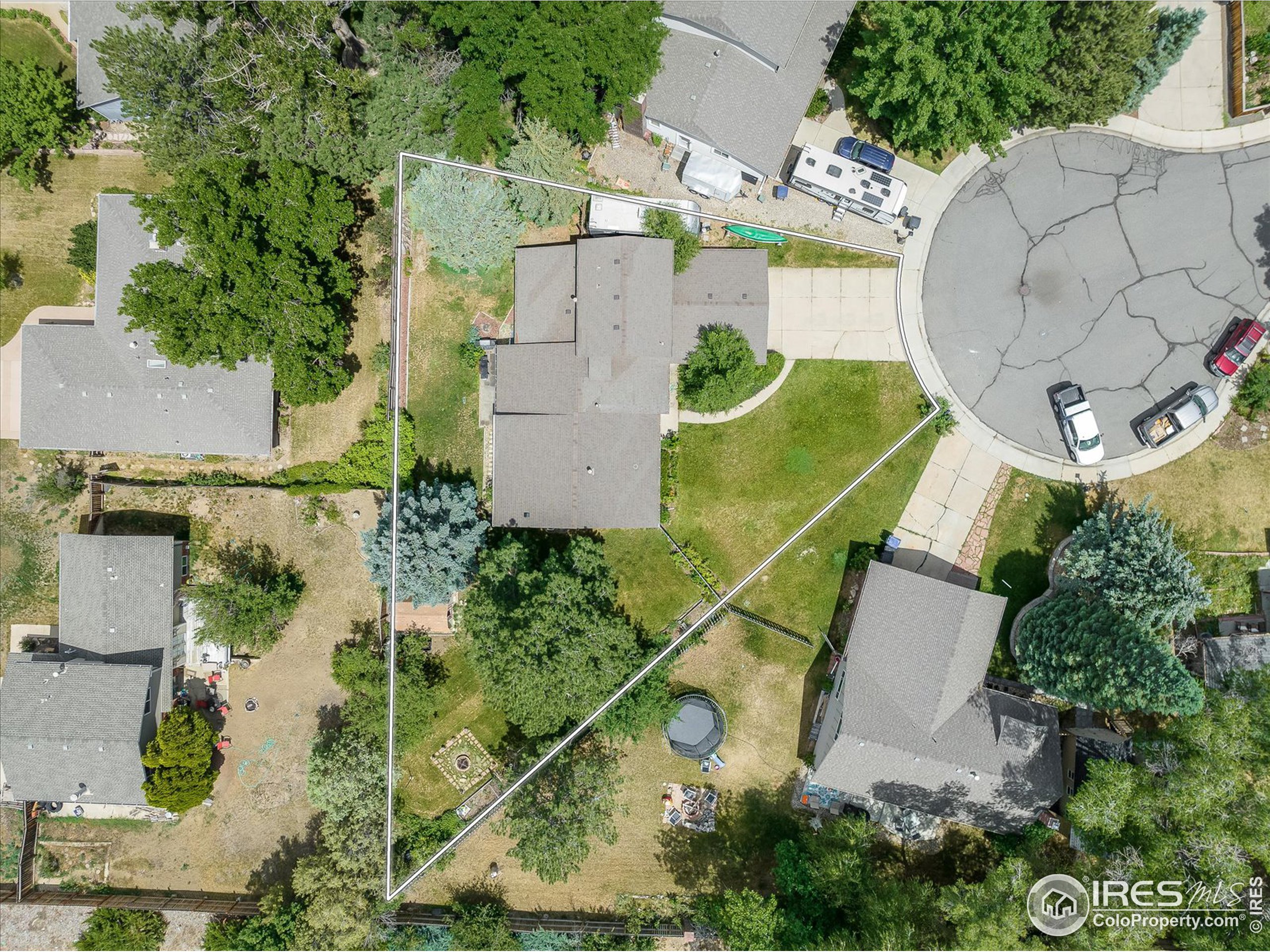 3513 Lakeview Cir