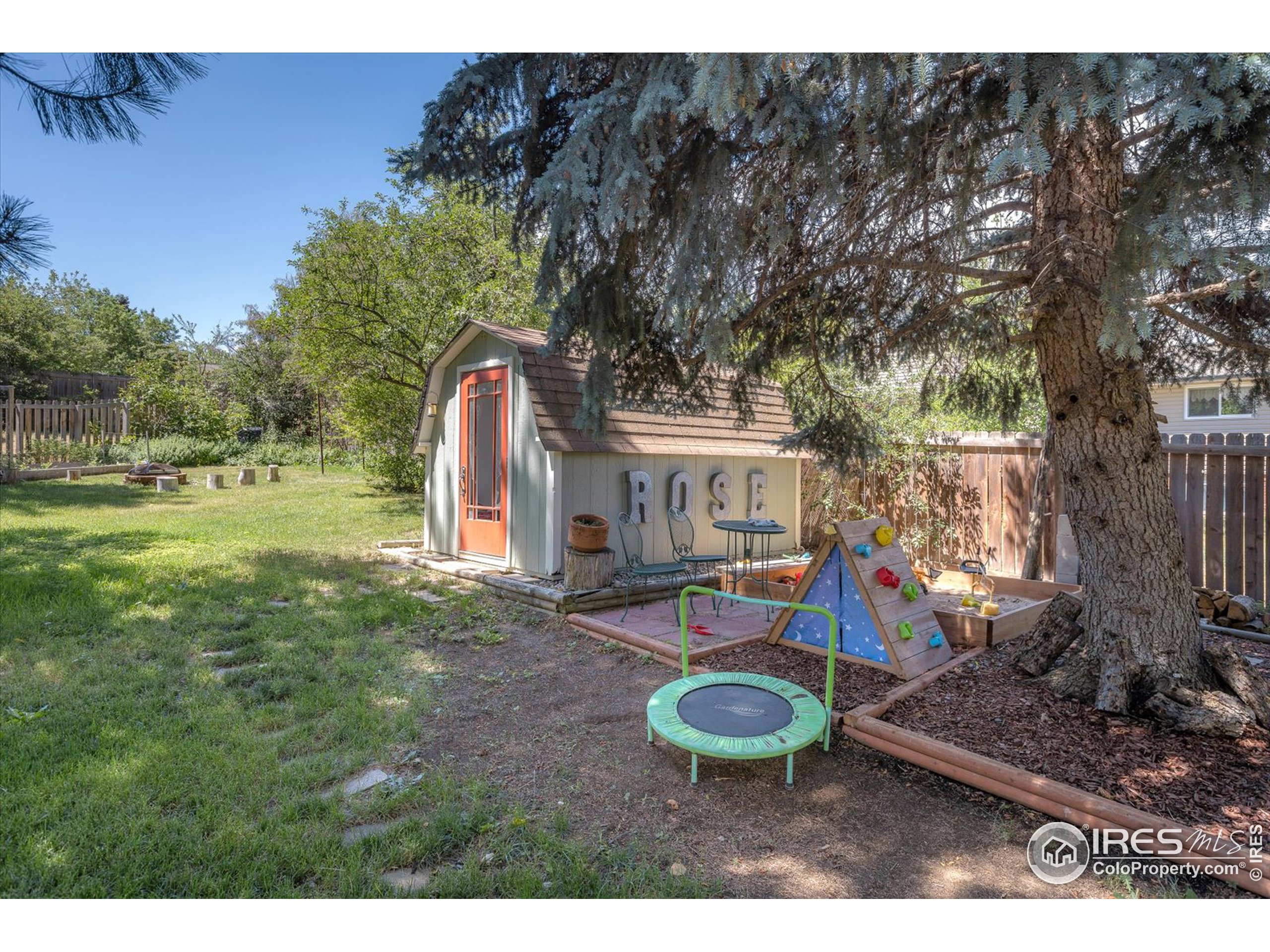 3513 Lakeview Cir
