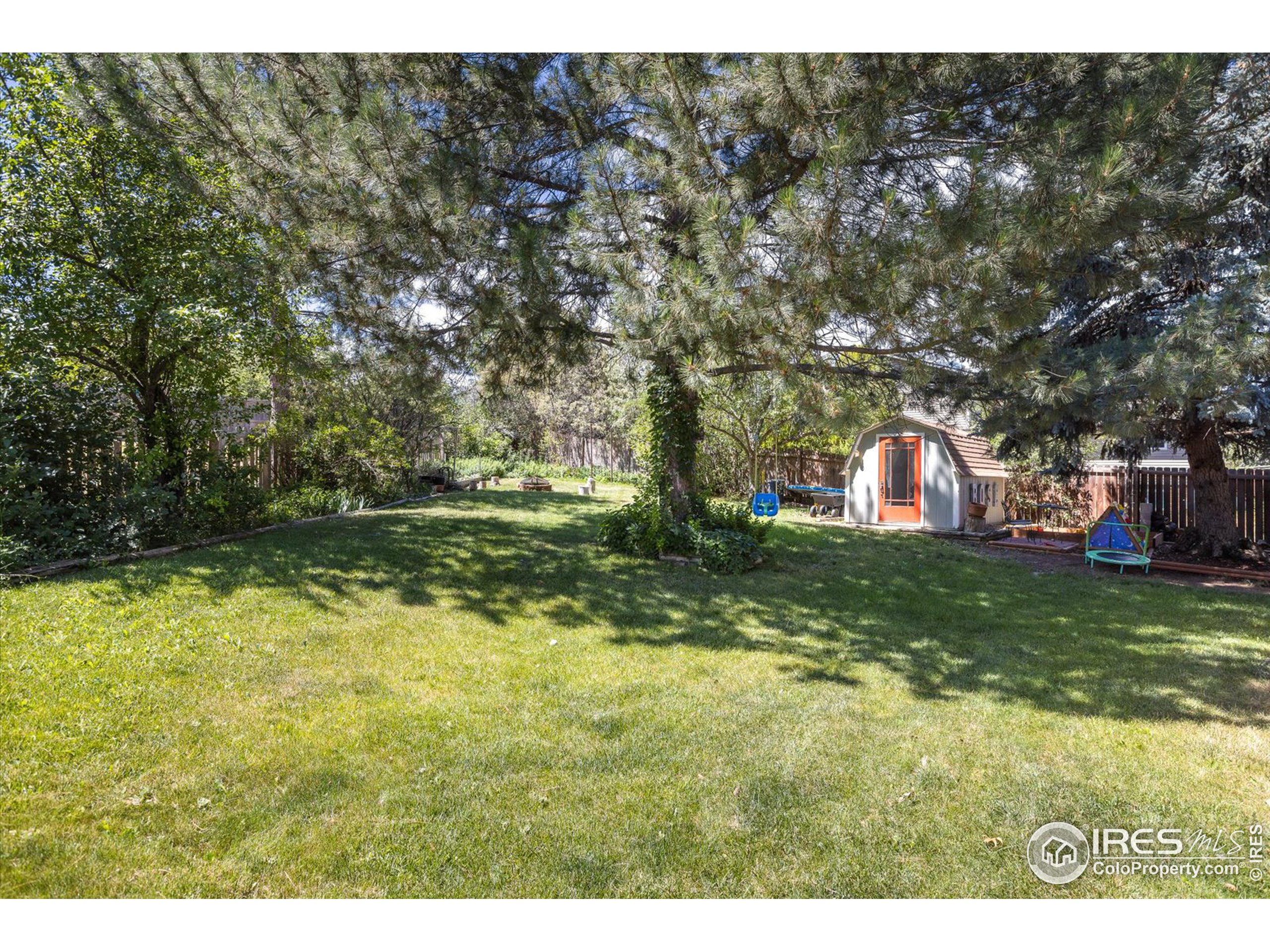 3513 Lakeview Cir