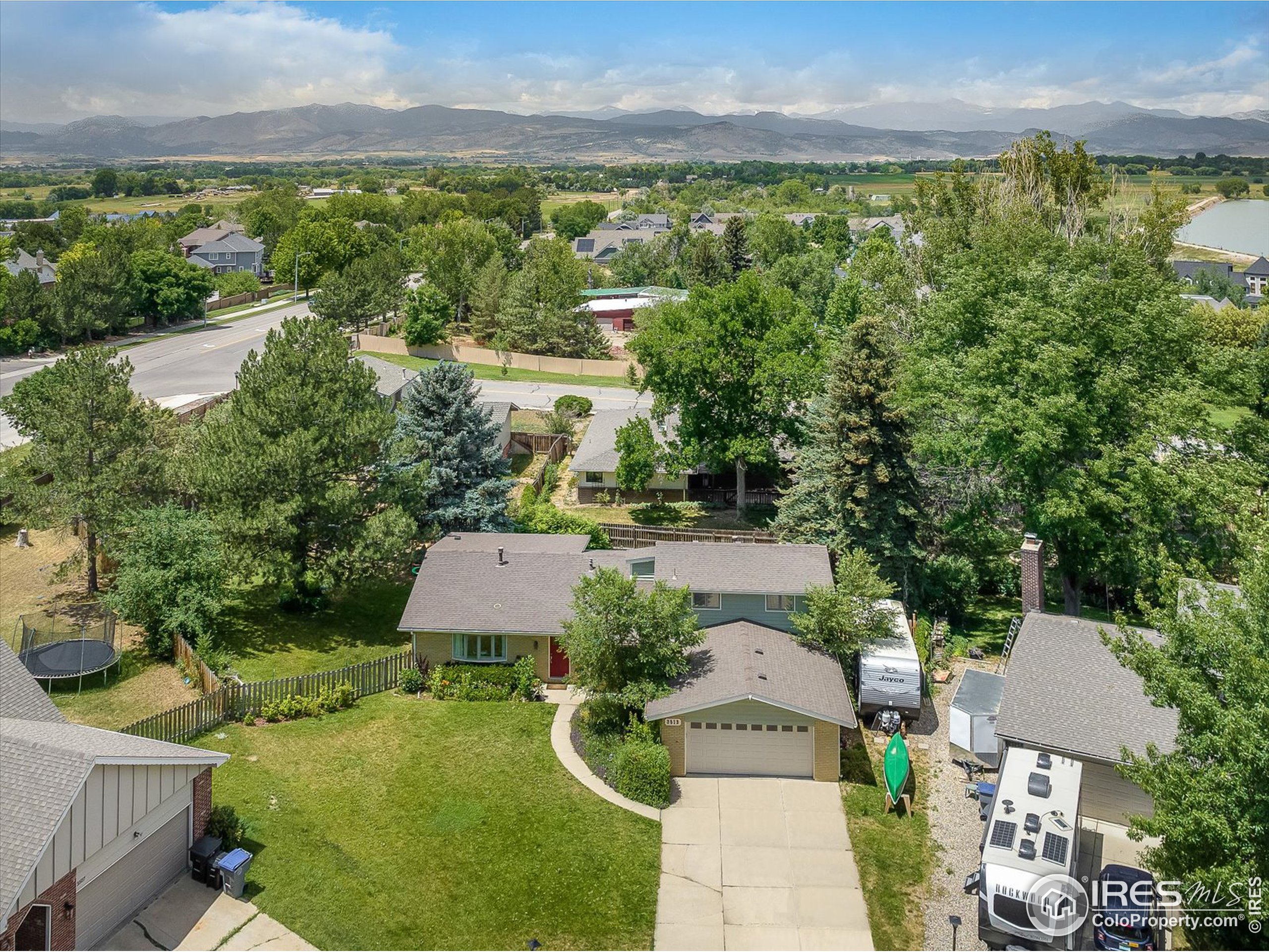 3513 Lakeview Cir