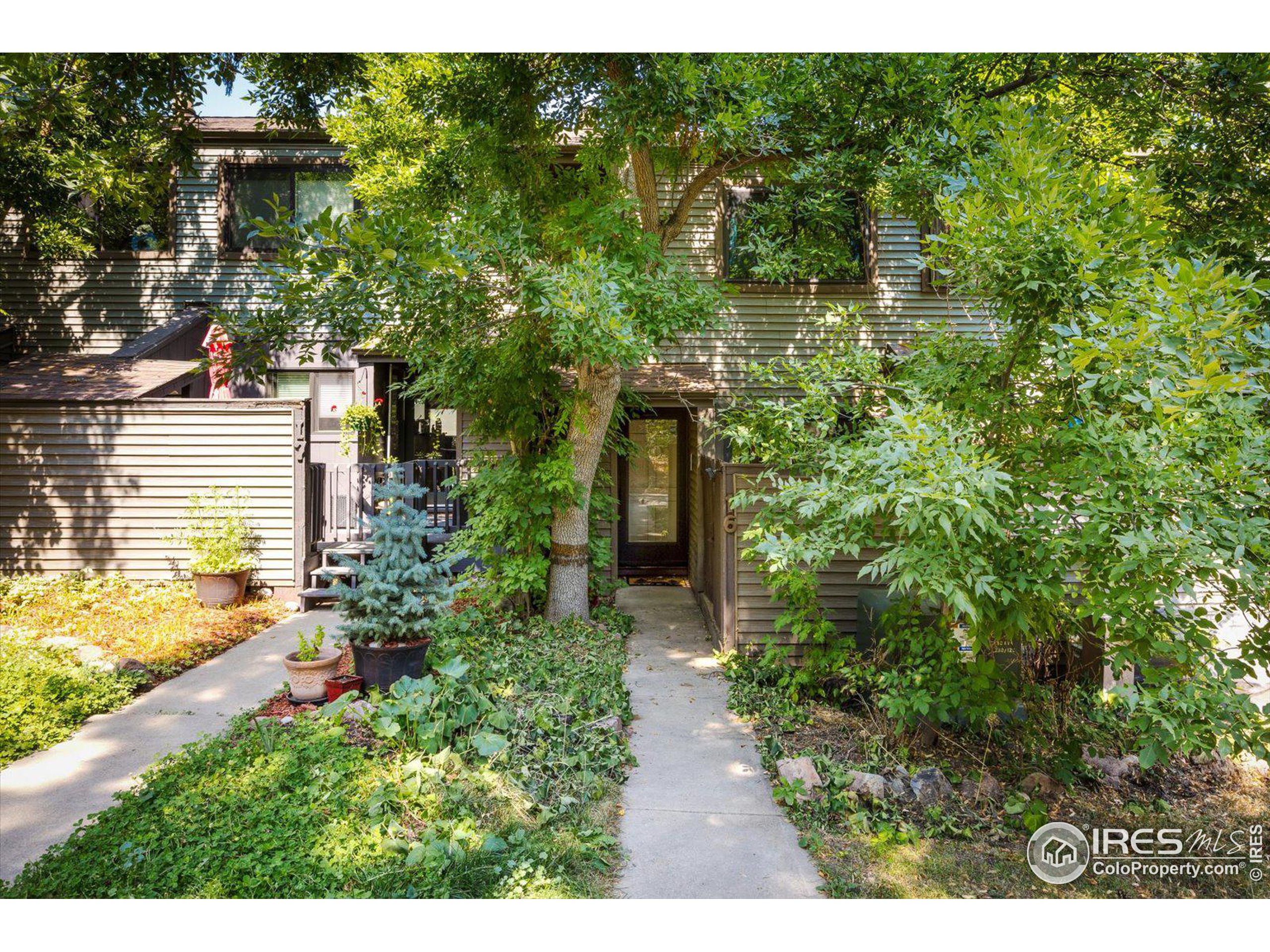 350 Arapahoe Ave 16