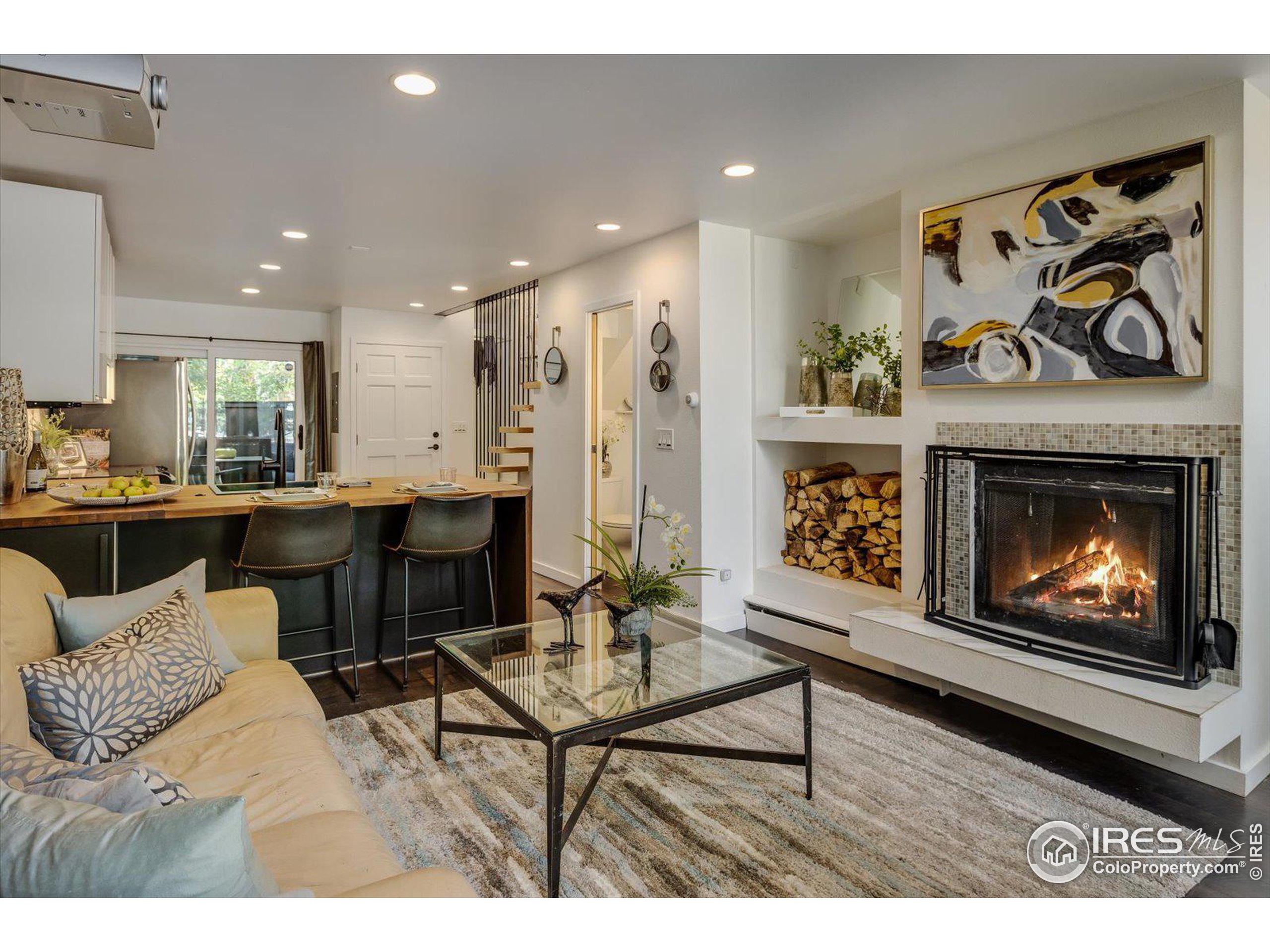 350 Arapahoe Ave 16
