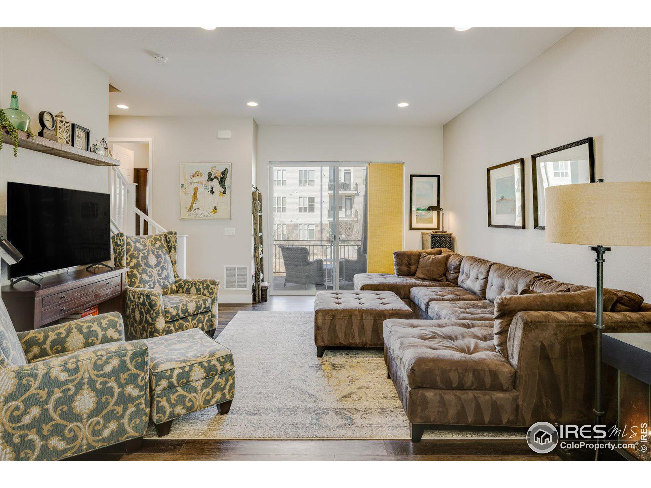 11428 Uptown Ave