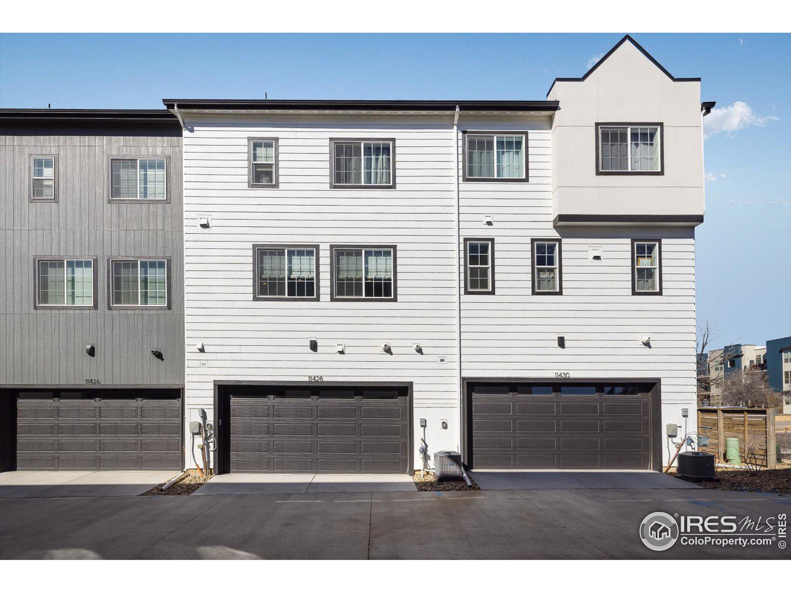 11428 Uptown Ave