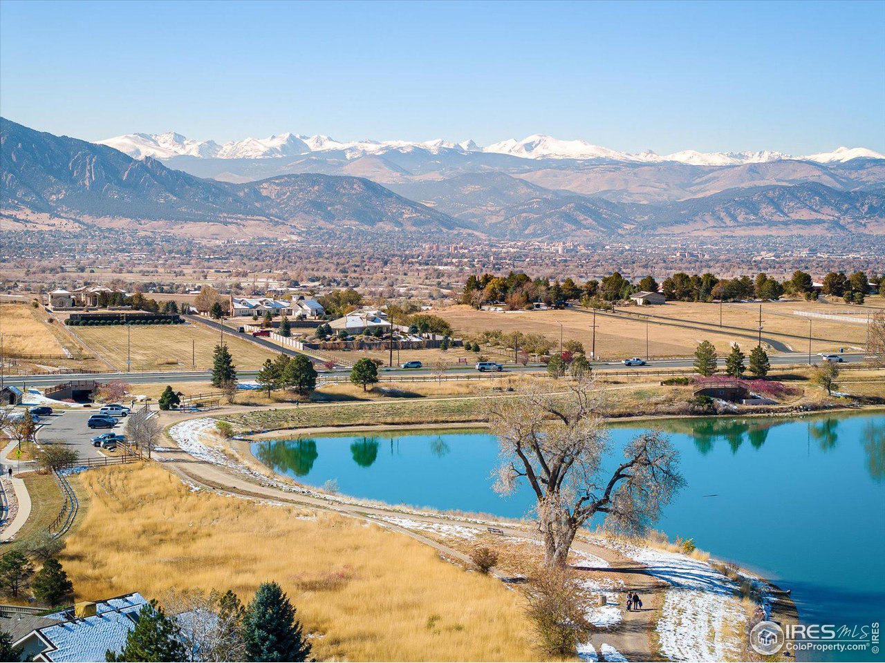 978 Arapahoe Cir