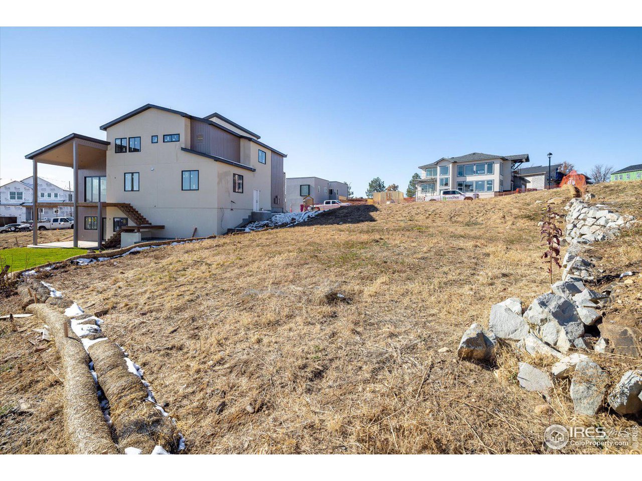 978 Arapahoe Cir