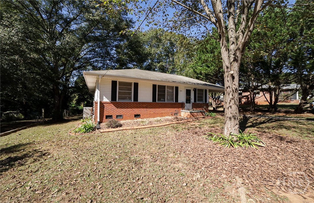 225 Knottingham Drive