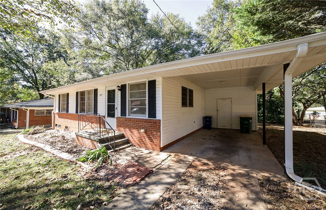 225 Knottingham Drive