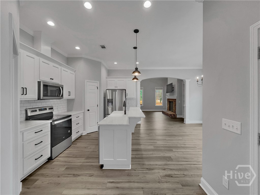 254 Pointe Place