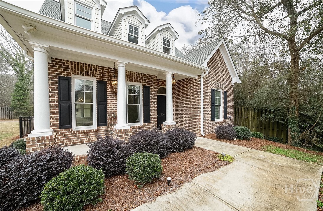 254 Pointe Place