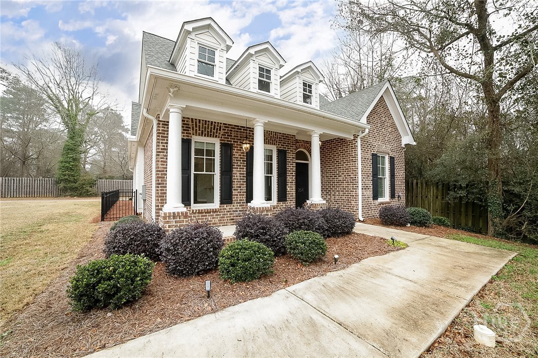 254 Pointe Place