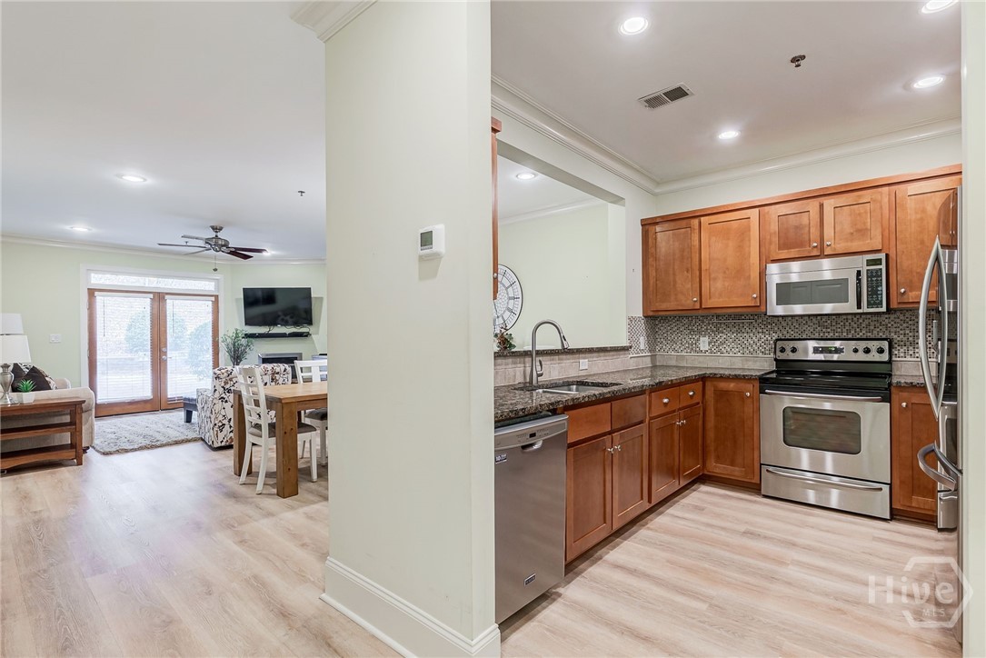 125 Wood Lake Drive 302
