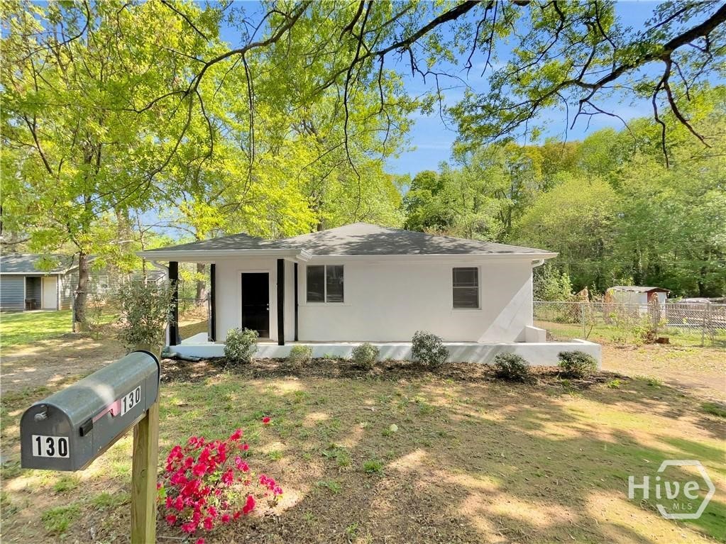 130 Woody Lane