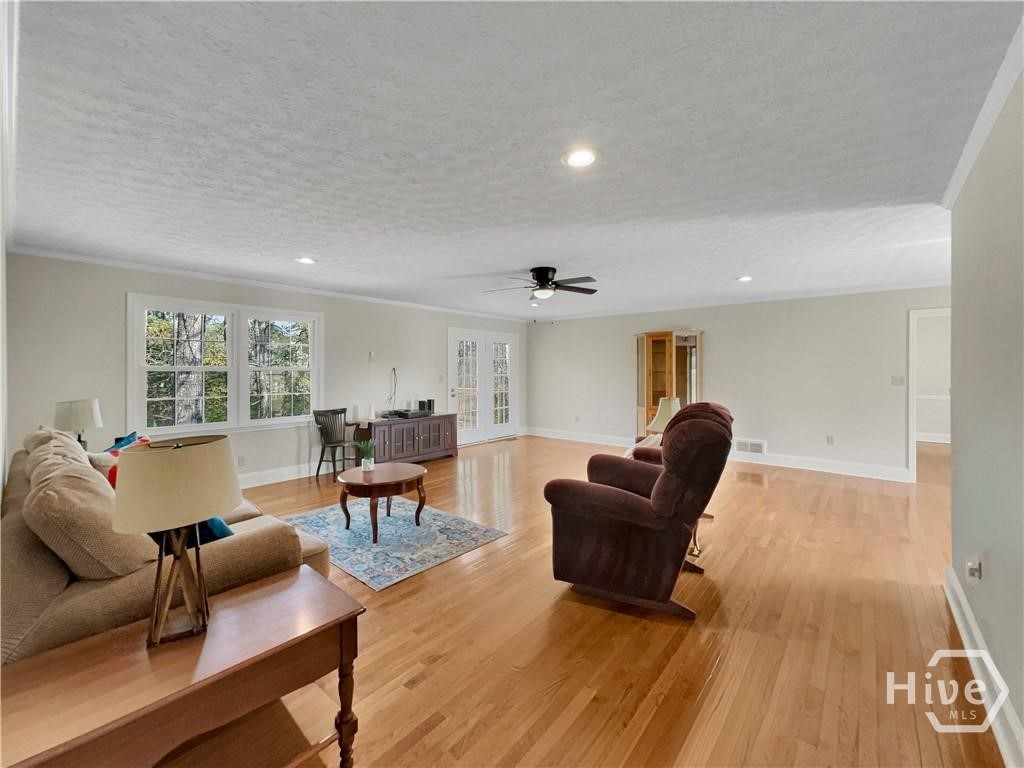 160 Kirkwood Drive