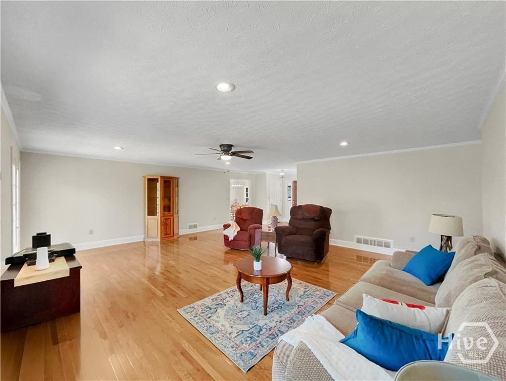 160 Kirkwood Drive