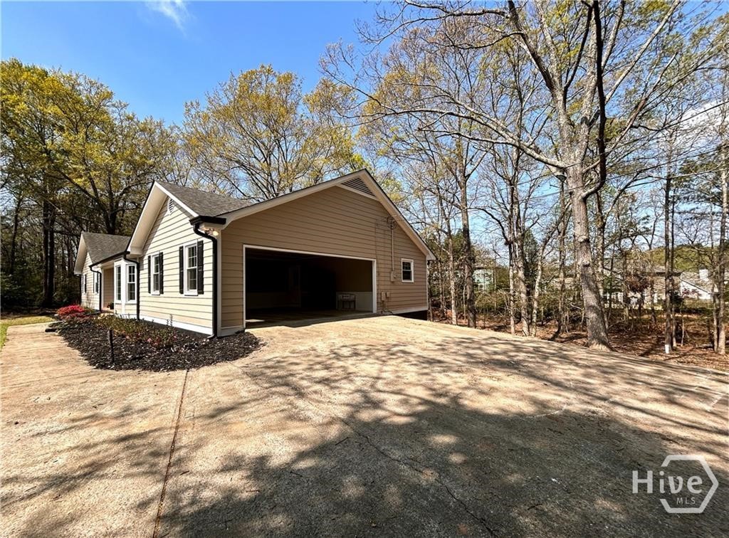 160 Kirkwood Drive