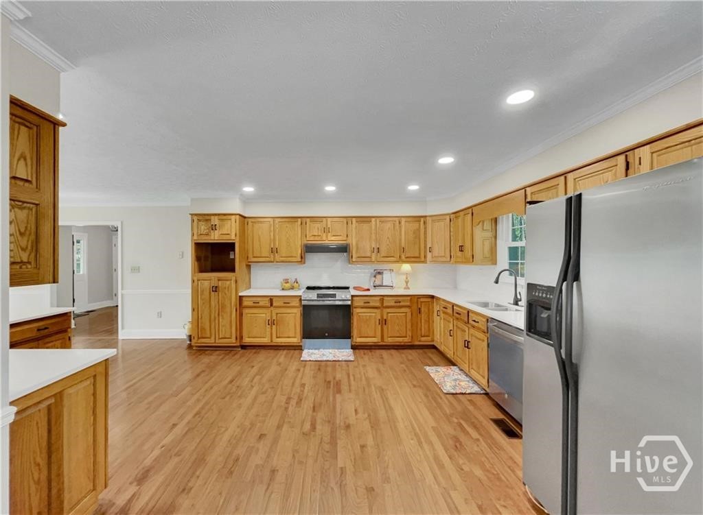 160 Kirkwood Drive