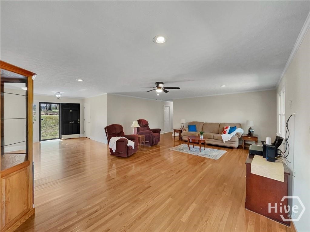 160 Kirkwood Drive