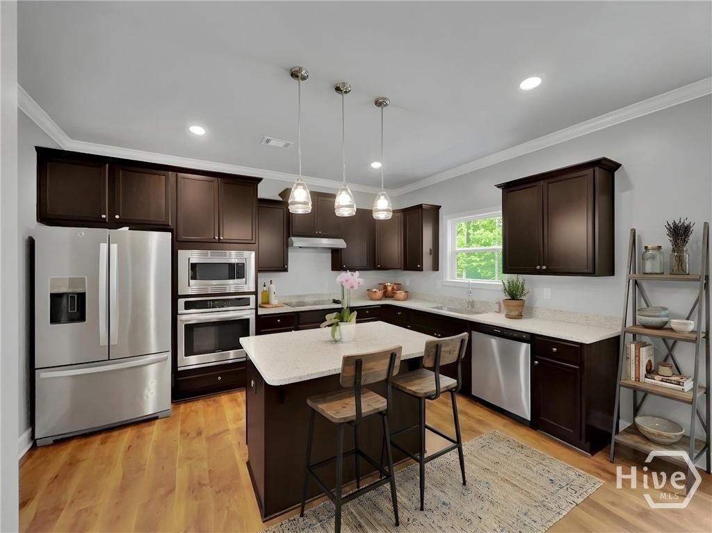 1672 Carriage Court